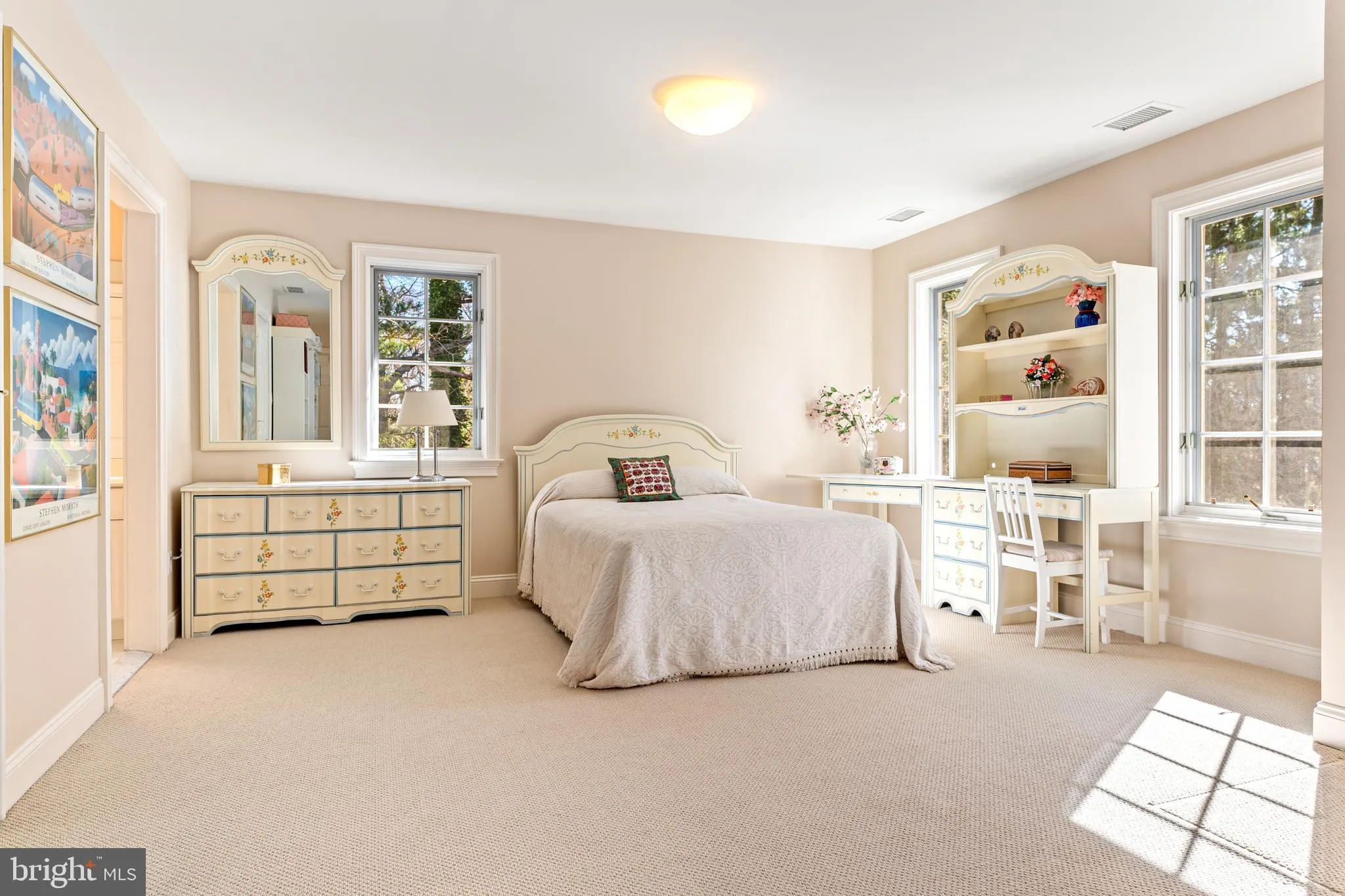 Villanova, Pennsylvania 19085, United States, 5 Bedrooms Bedrooms, ,6 BathroomsBathrooms,Residential,Active,94373