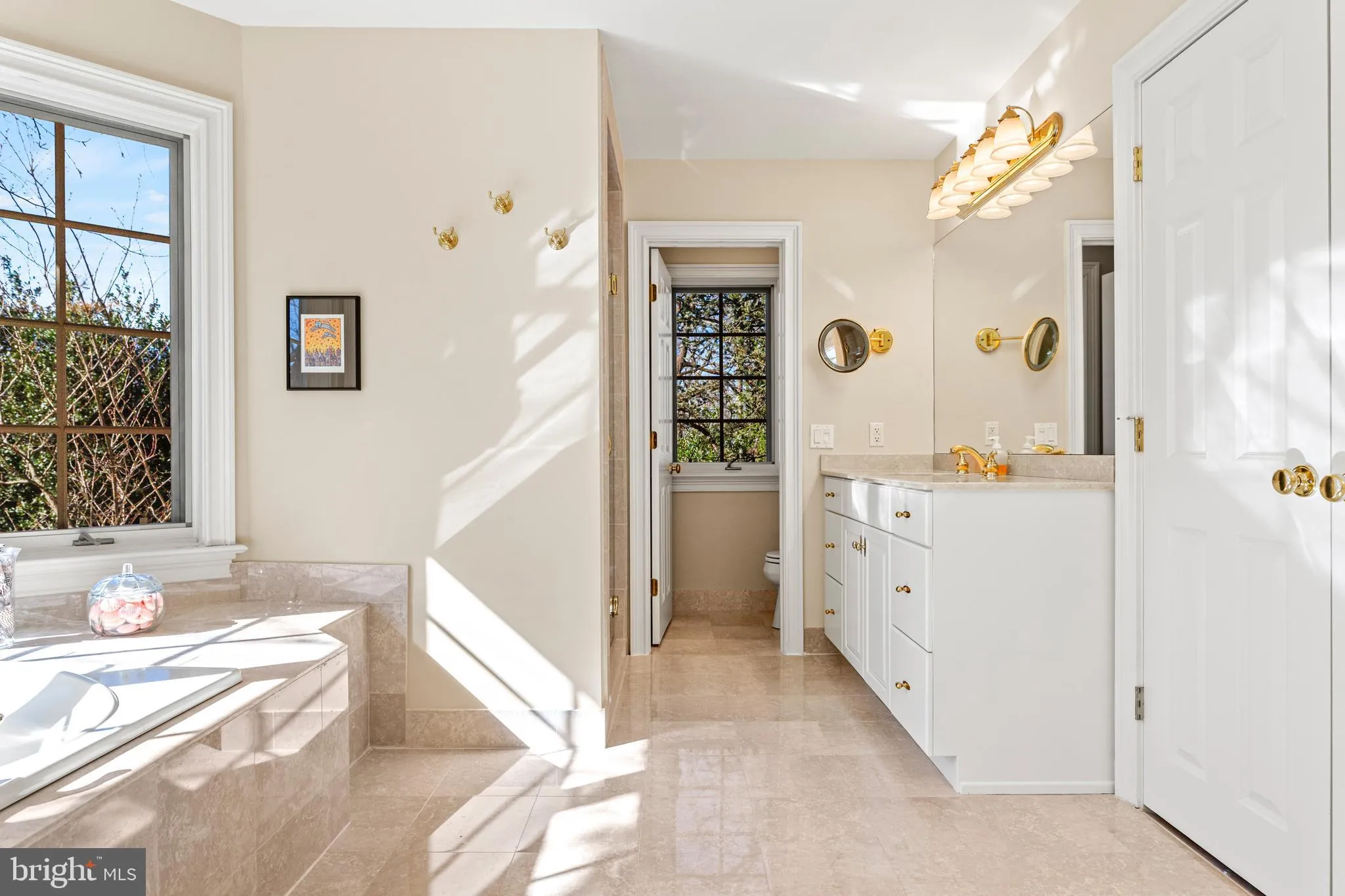 Villanova, Pennsylvania 19085, United States, 5 Bedrooms Bedrooms, ,6 BathroomsBathrooms,Residential,Active,94373