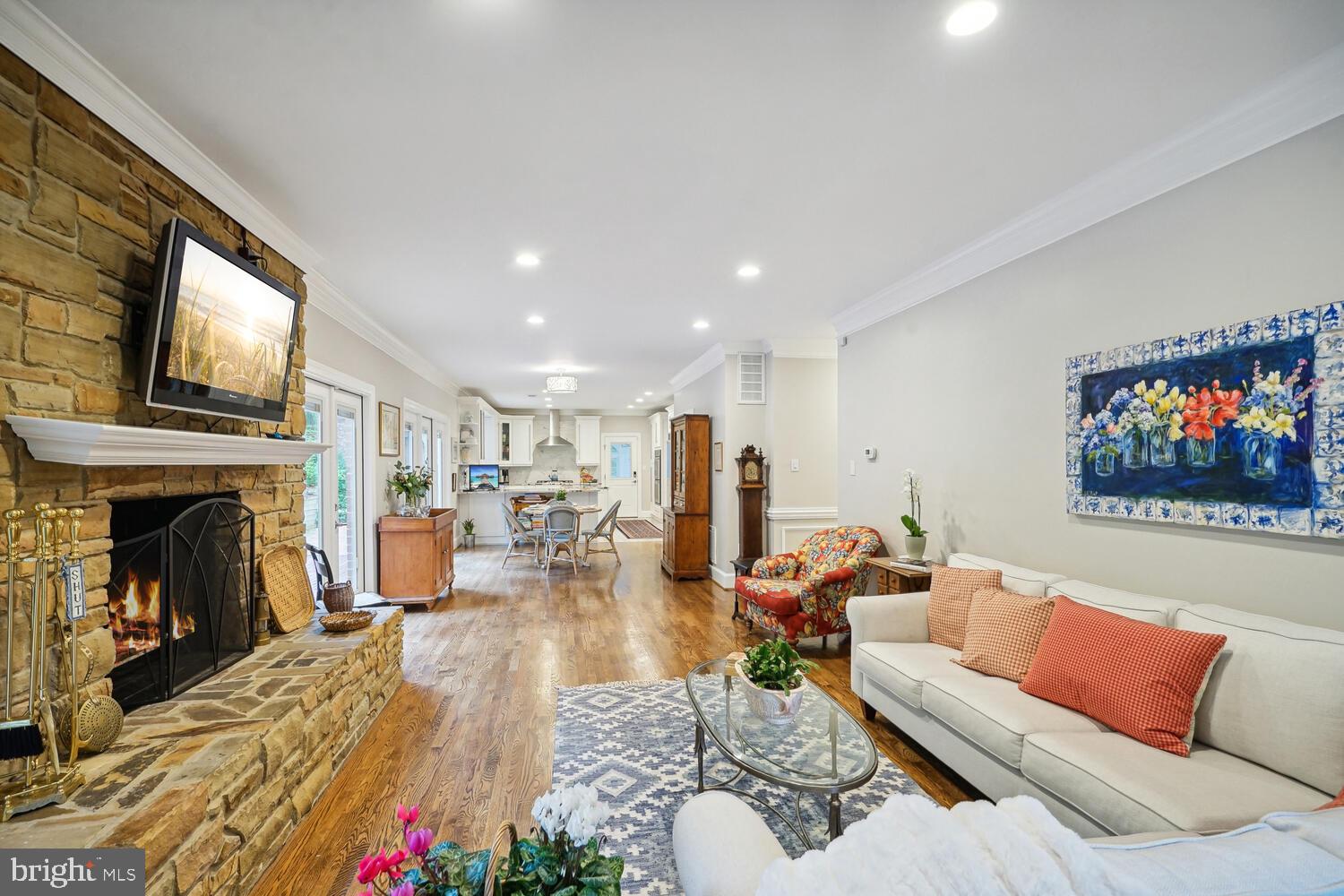 SPRING HILL - Residential