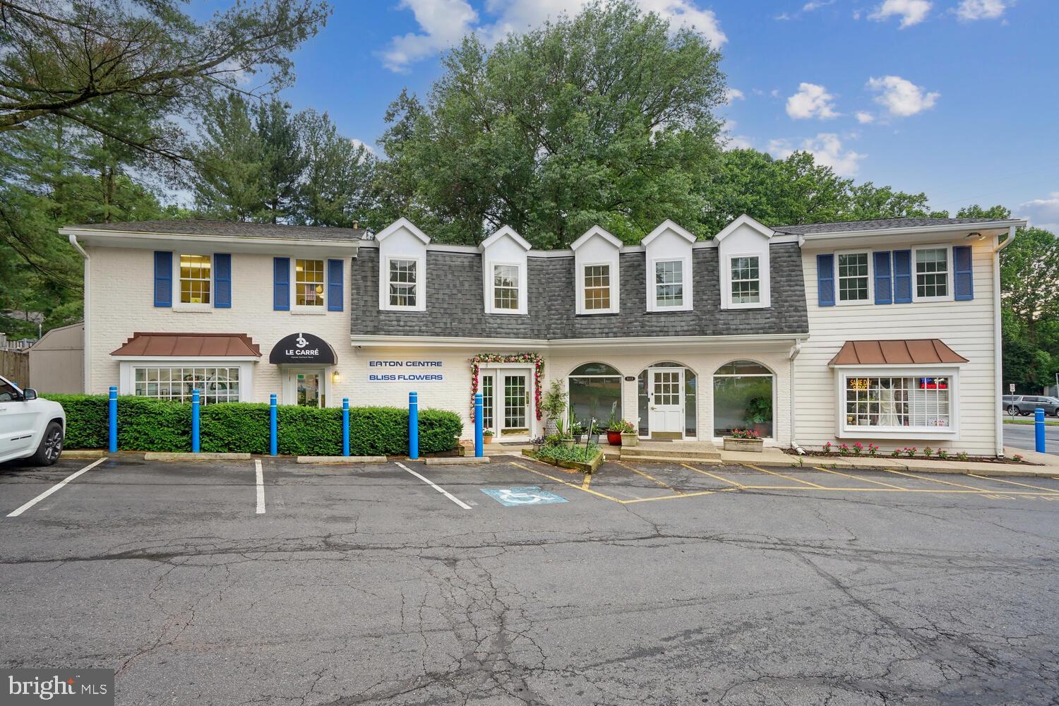 SPRING HILL - Residential