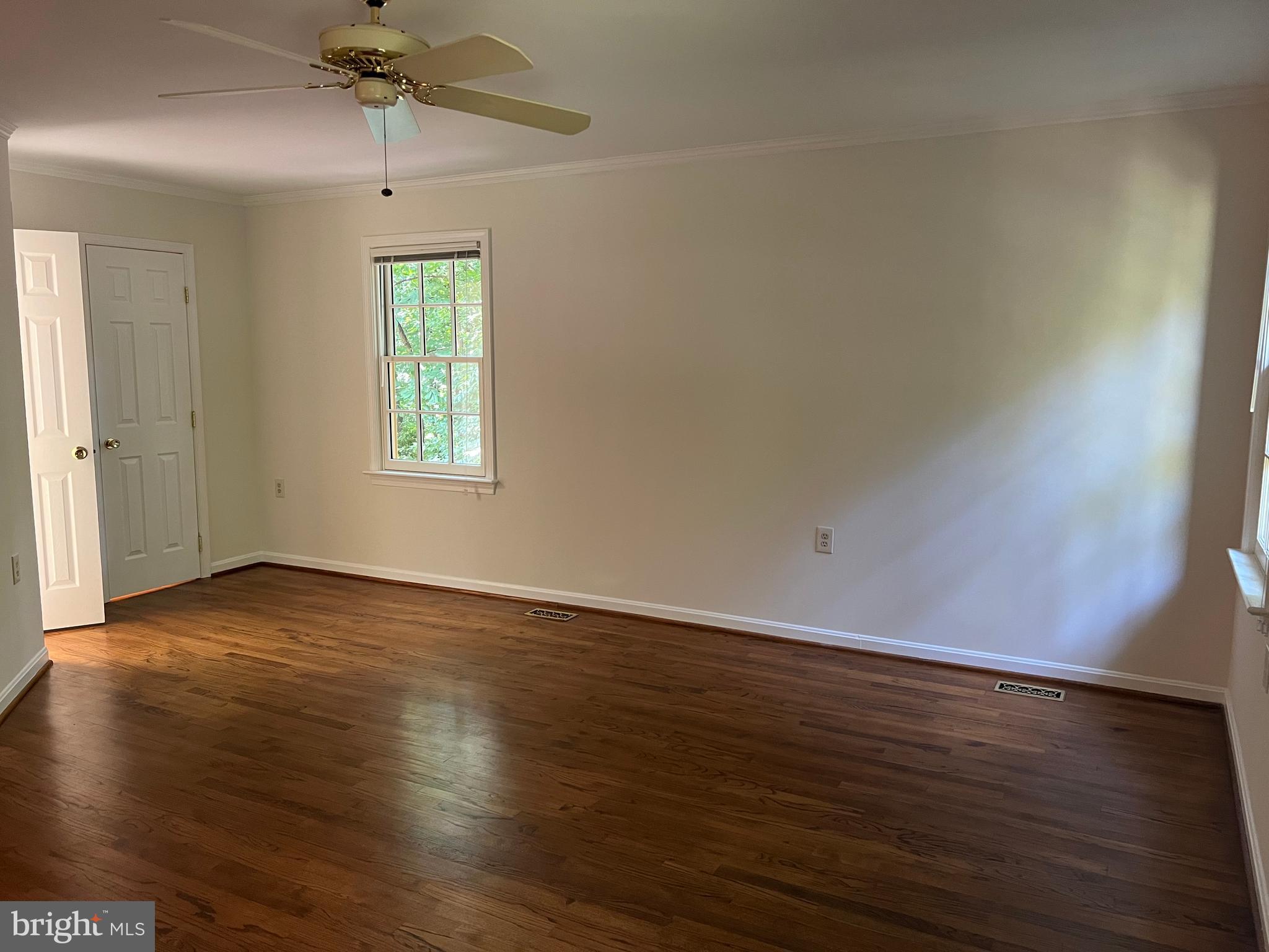 HICKORY CREEK - Residential Lease