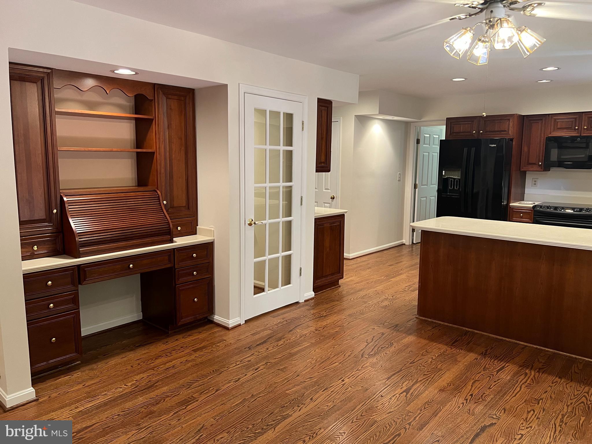 HICKORY CREEK - Residential Lease