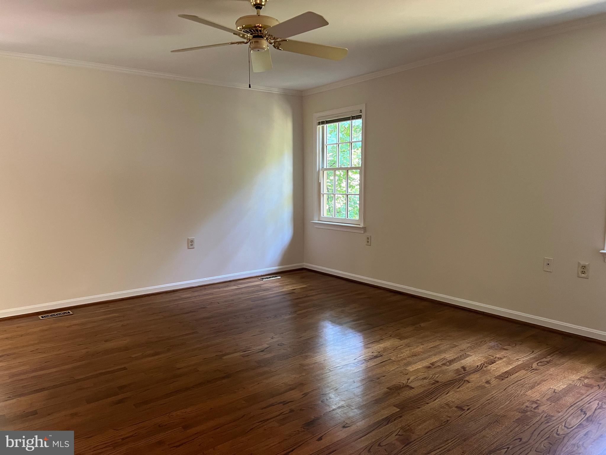 HICKORY CREEK - Residential Lease