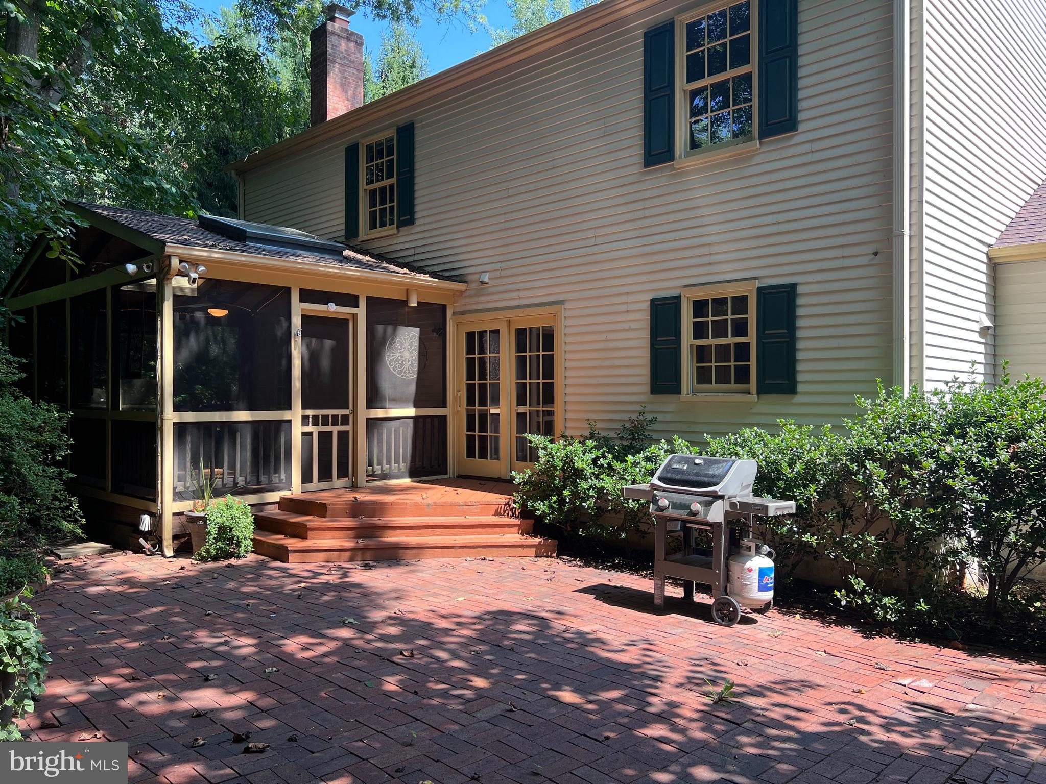 HICKORY CREEK - Residential Lease