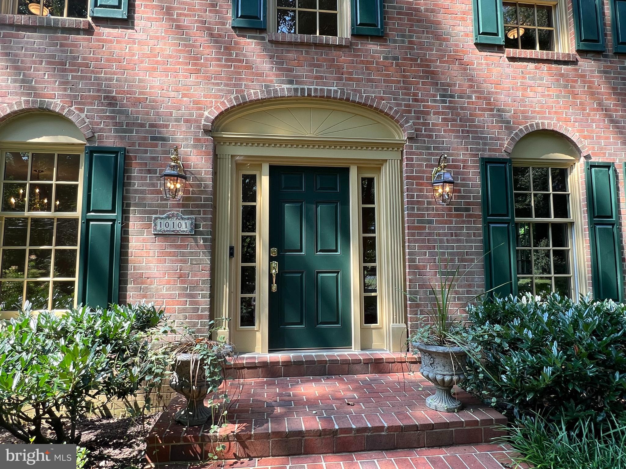 HICKORY CREEK - Residential Lease