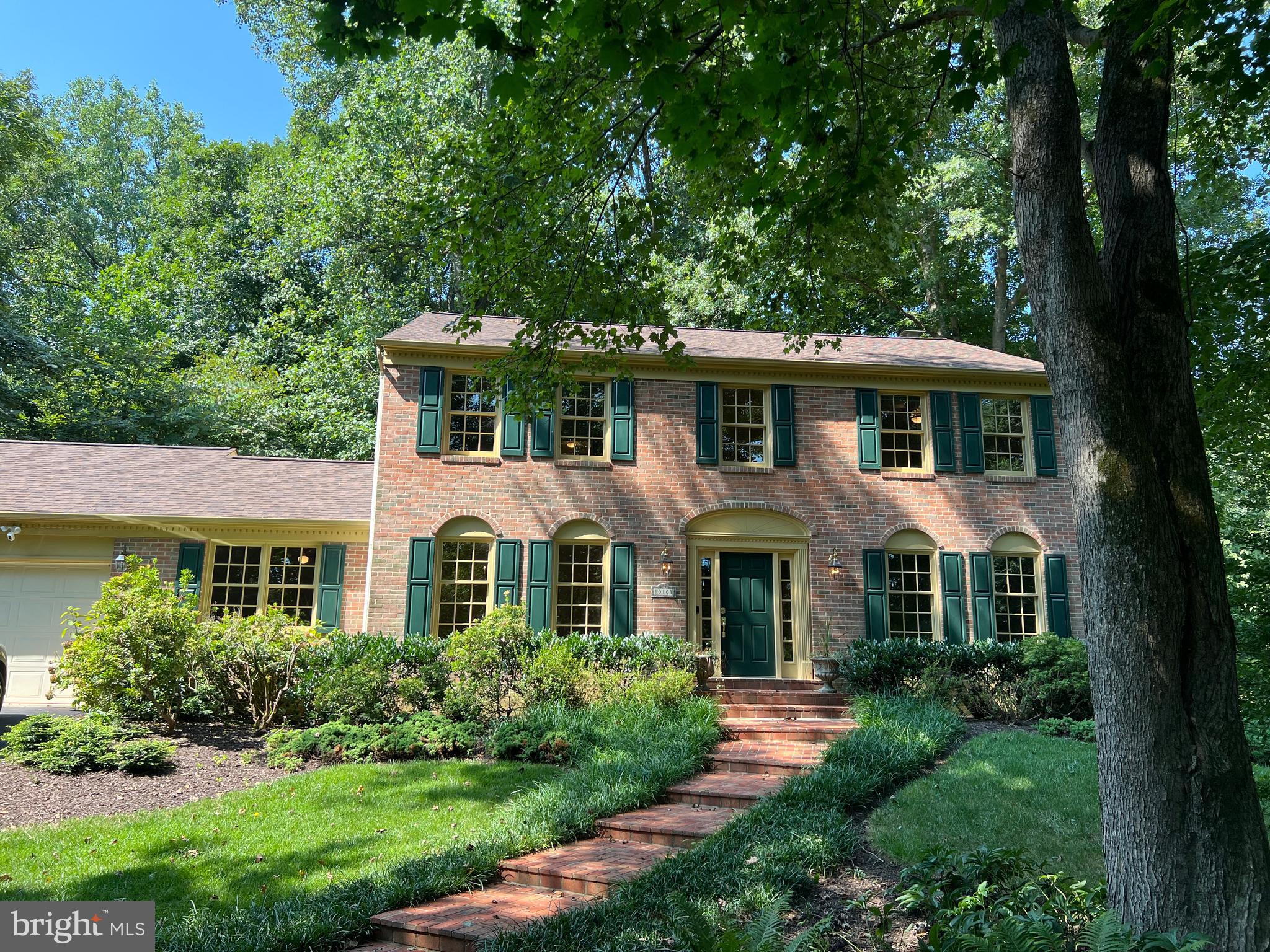 HICKORY CREEK - Residential Lease