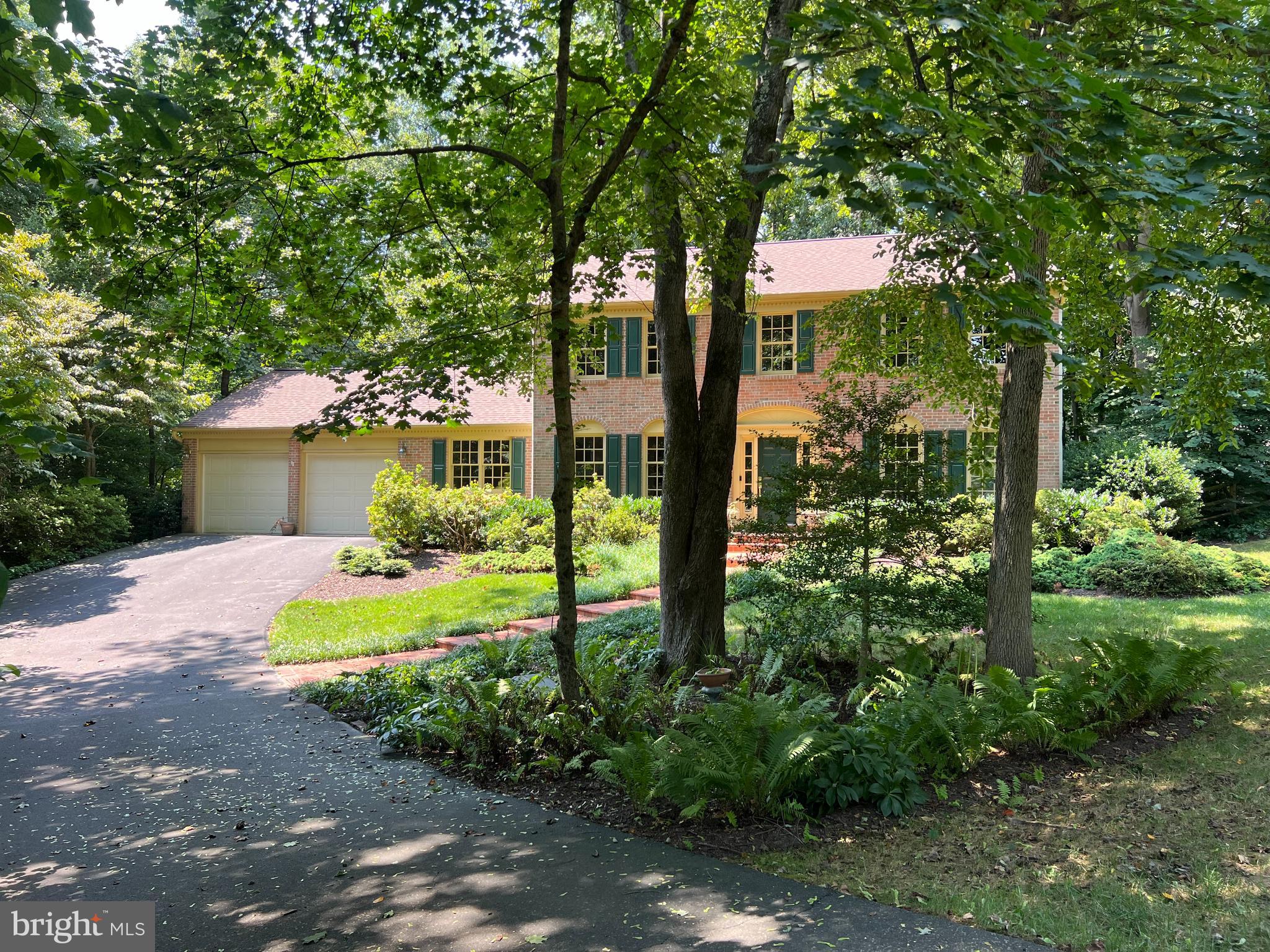 HICKORY CREEK - Residential Lease