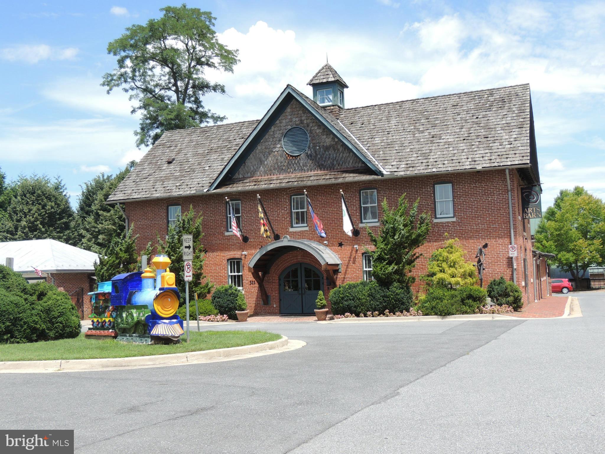 THE COLONNADE AT KENTLANDS - Residential