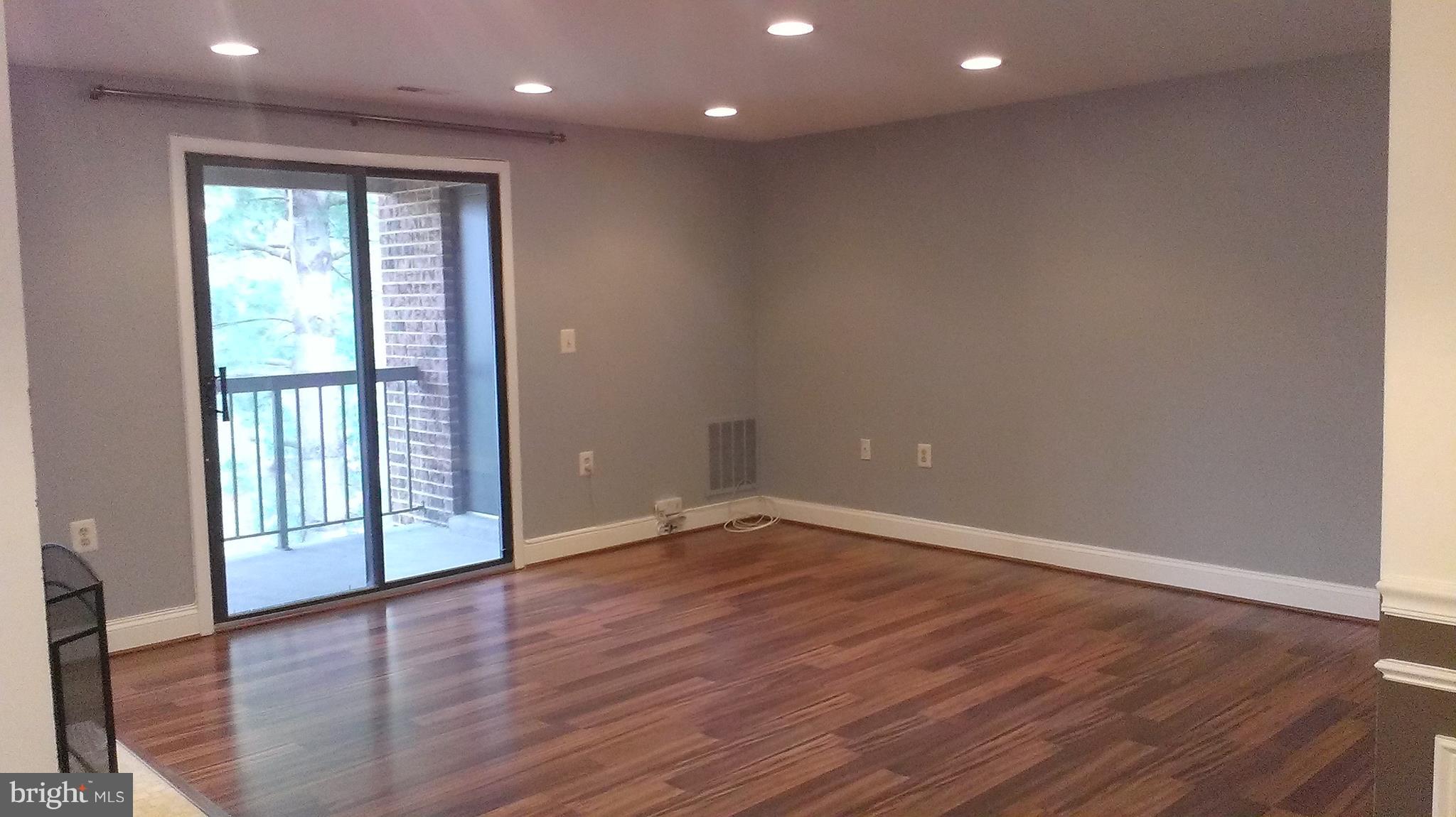 FARMINGDALE - Residential Lease