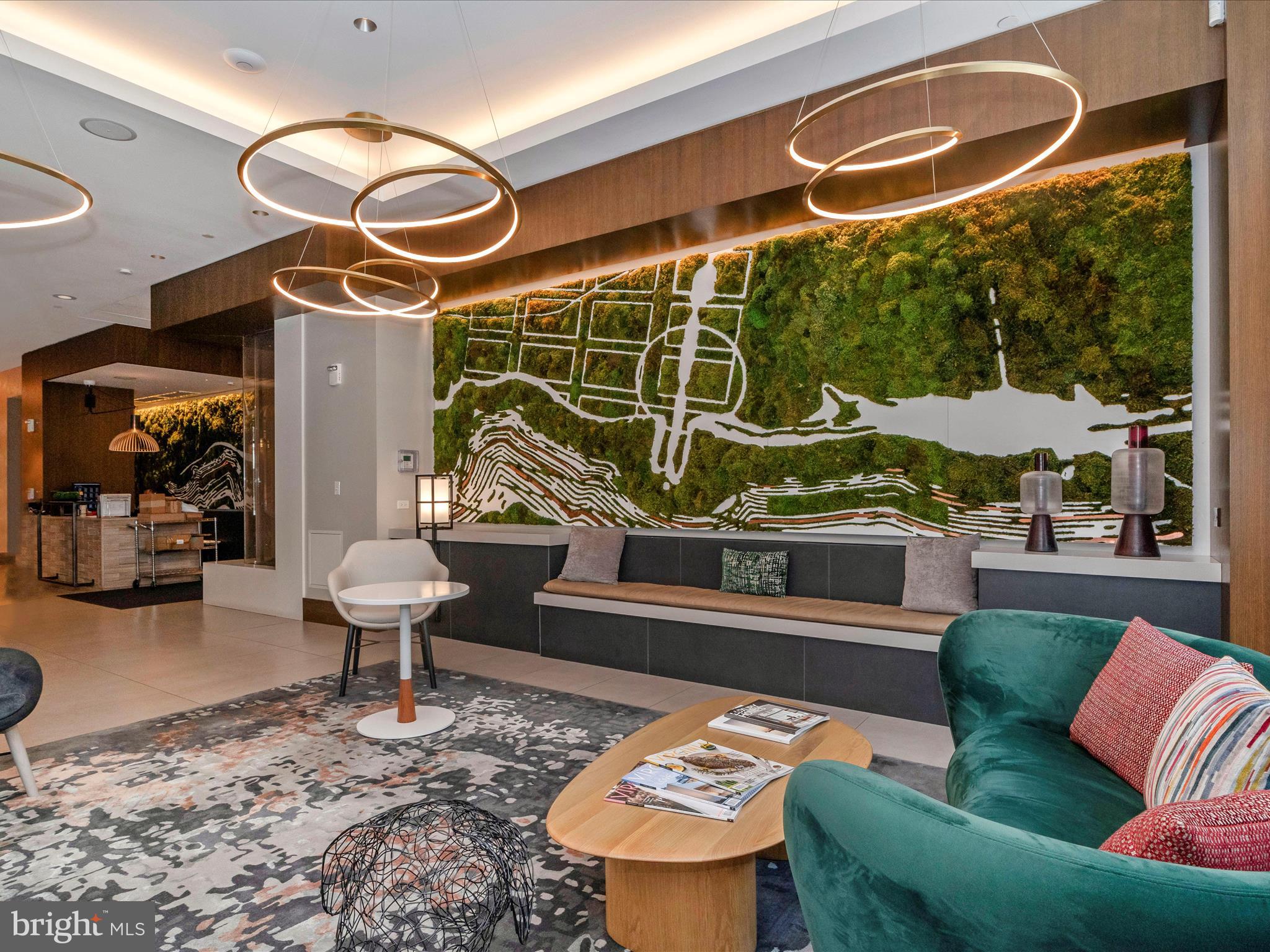 OLD TOWN ALEXANDRIA - Residential