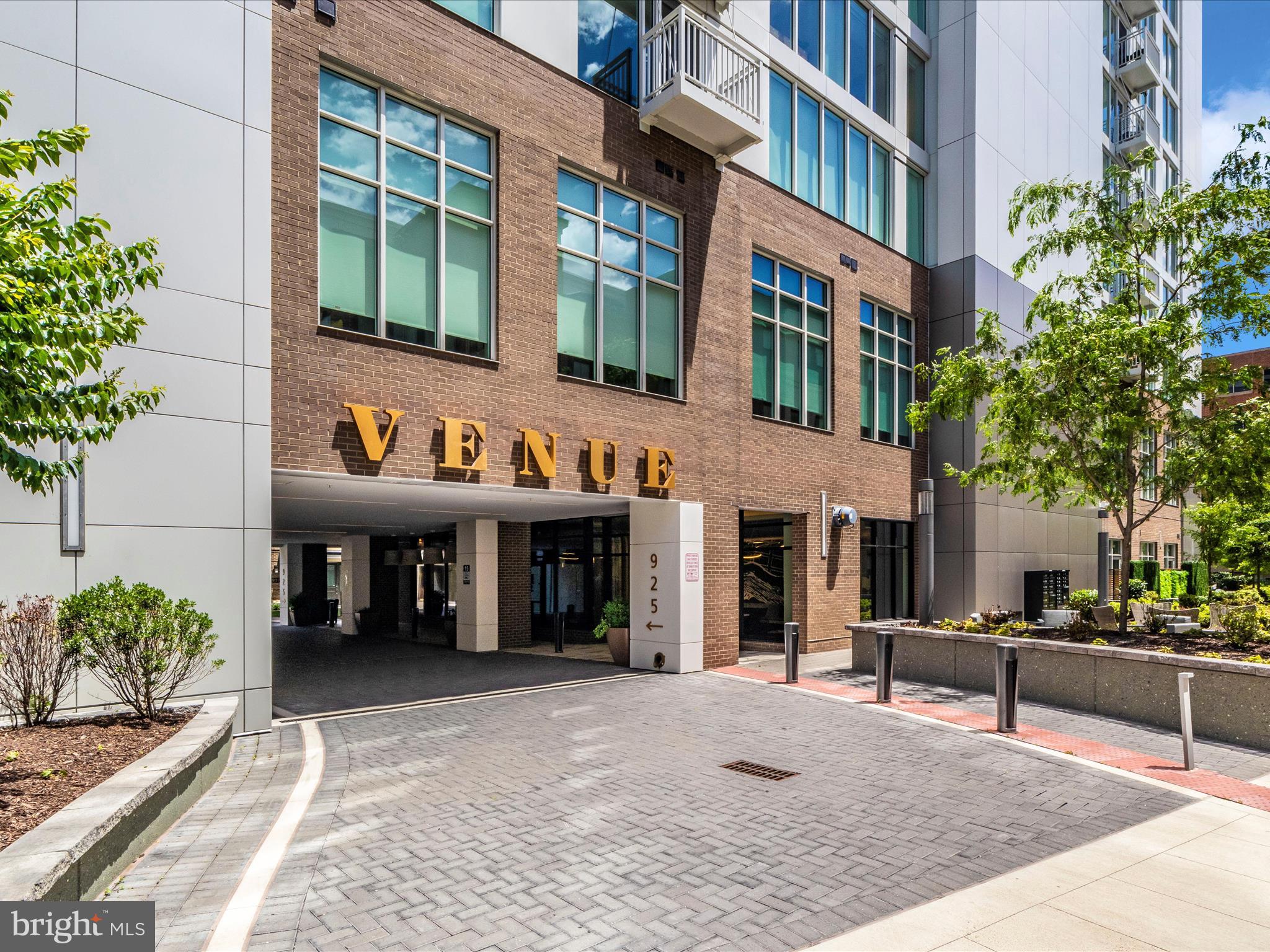 OLD TOWN ALEXANDRIA - Residential