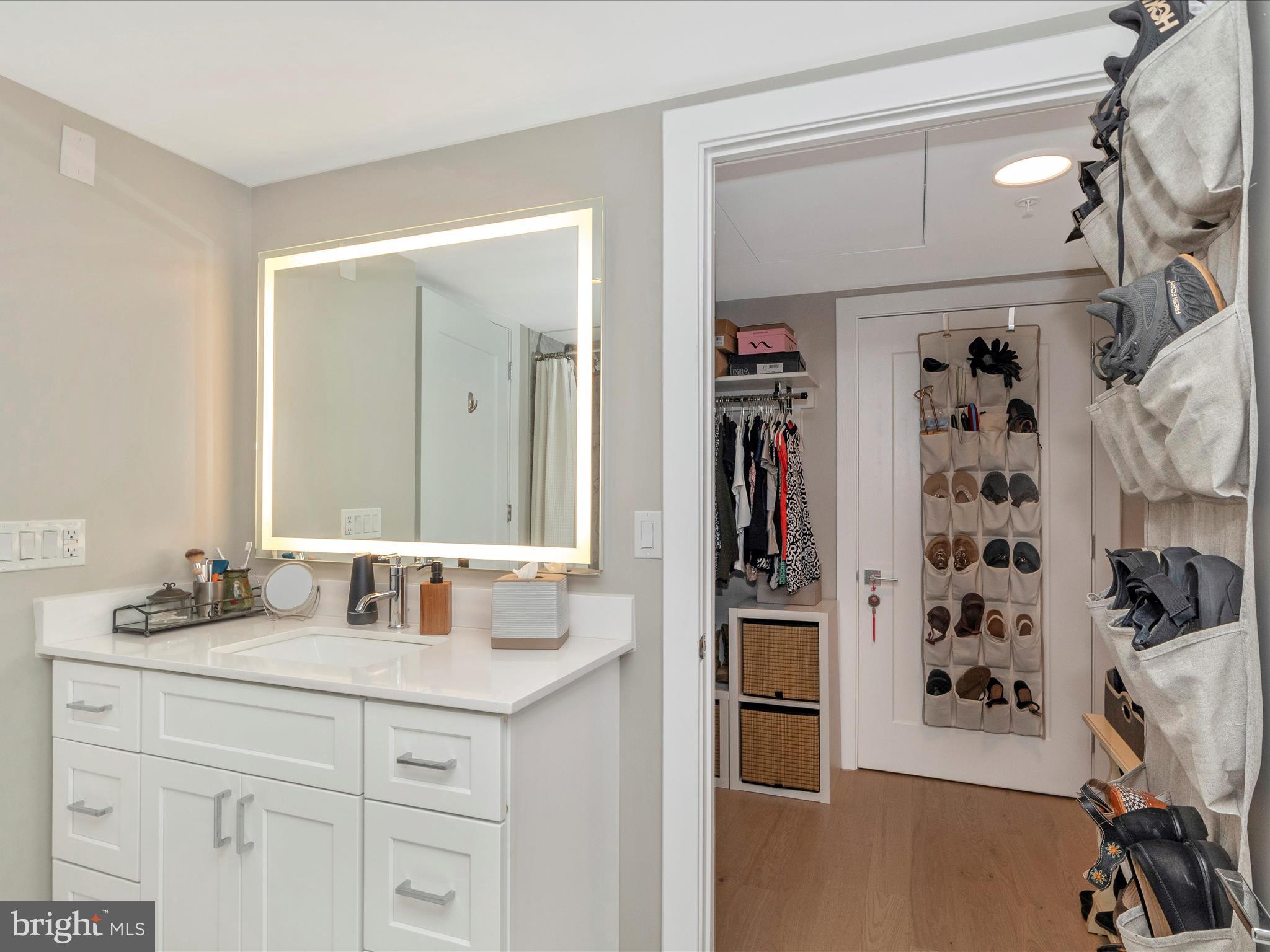 OLD TOWN ALEXANDRIA - Residential