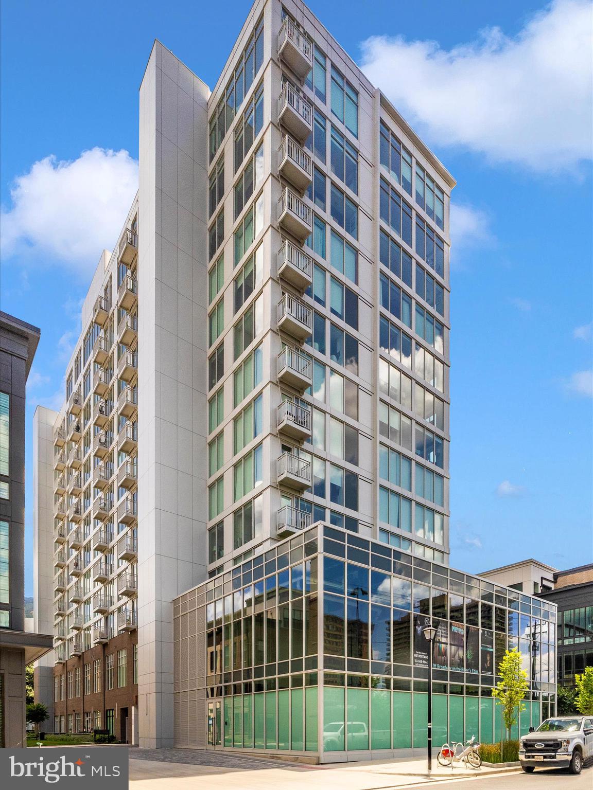 OLD TOWN ALEXANDRIA - Residential