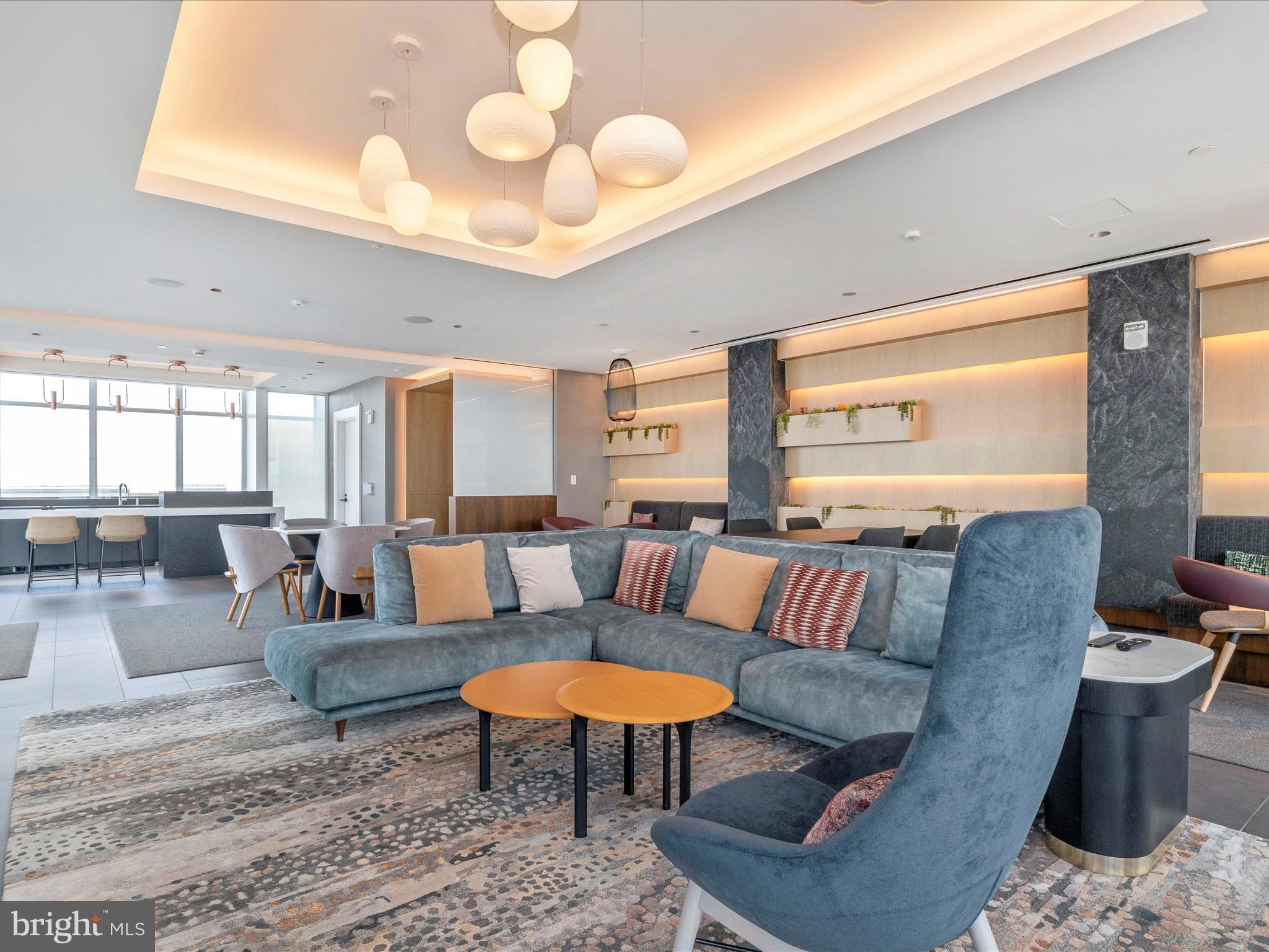 OLD TOWN ALEXANDRIA - Residential