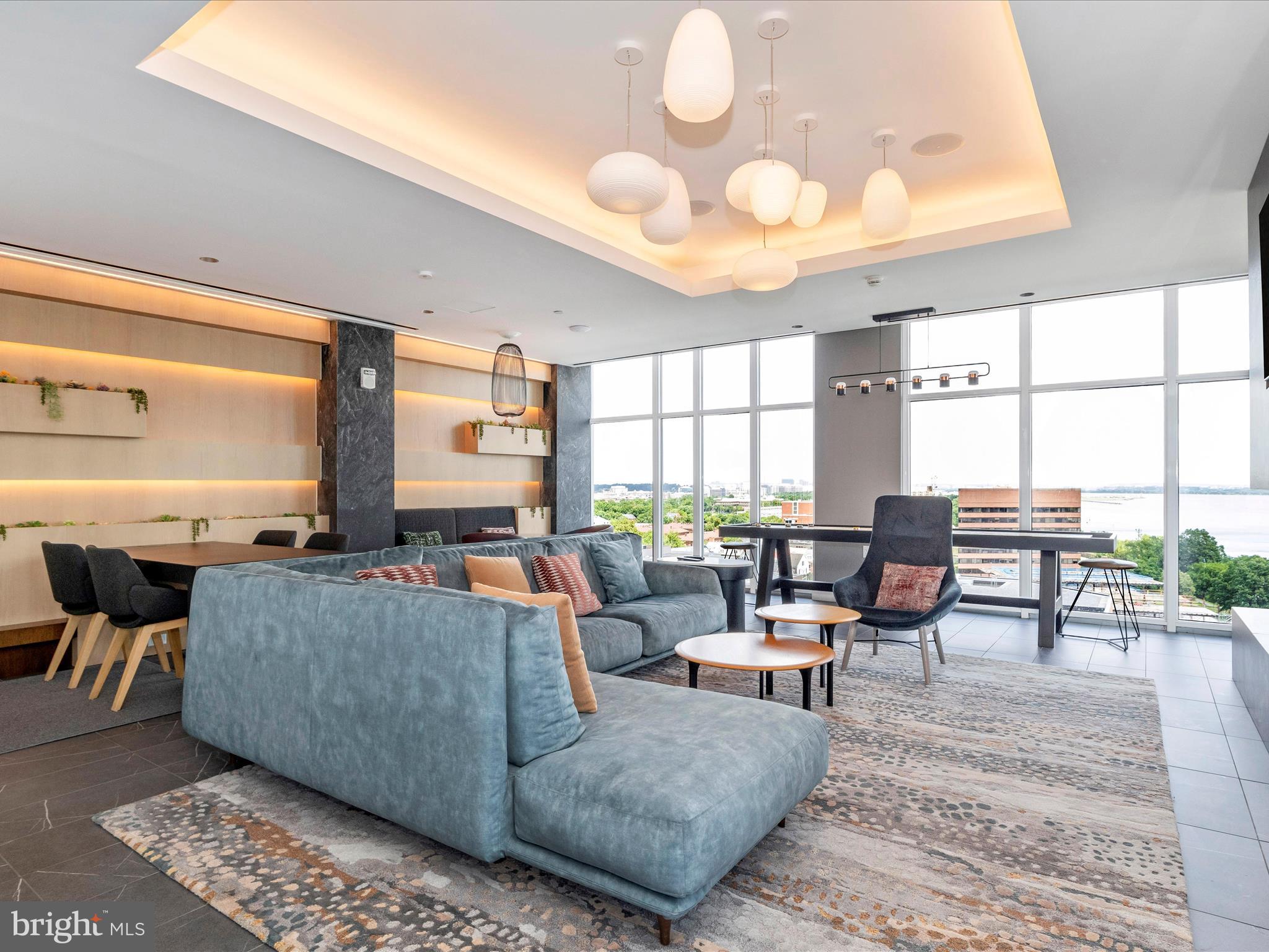 OLD TOWN ALEXANDRIA - Residential