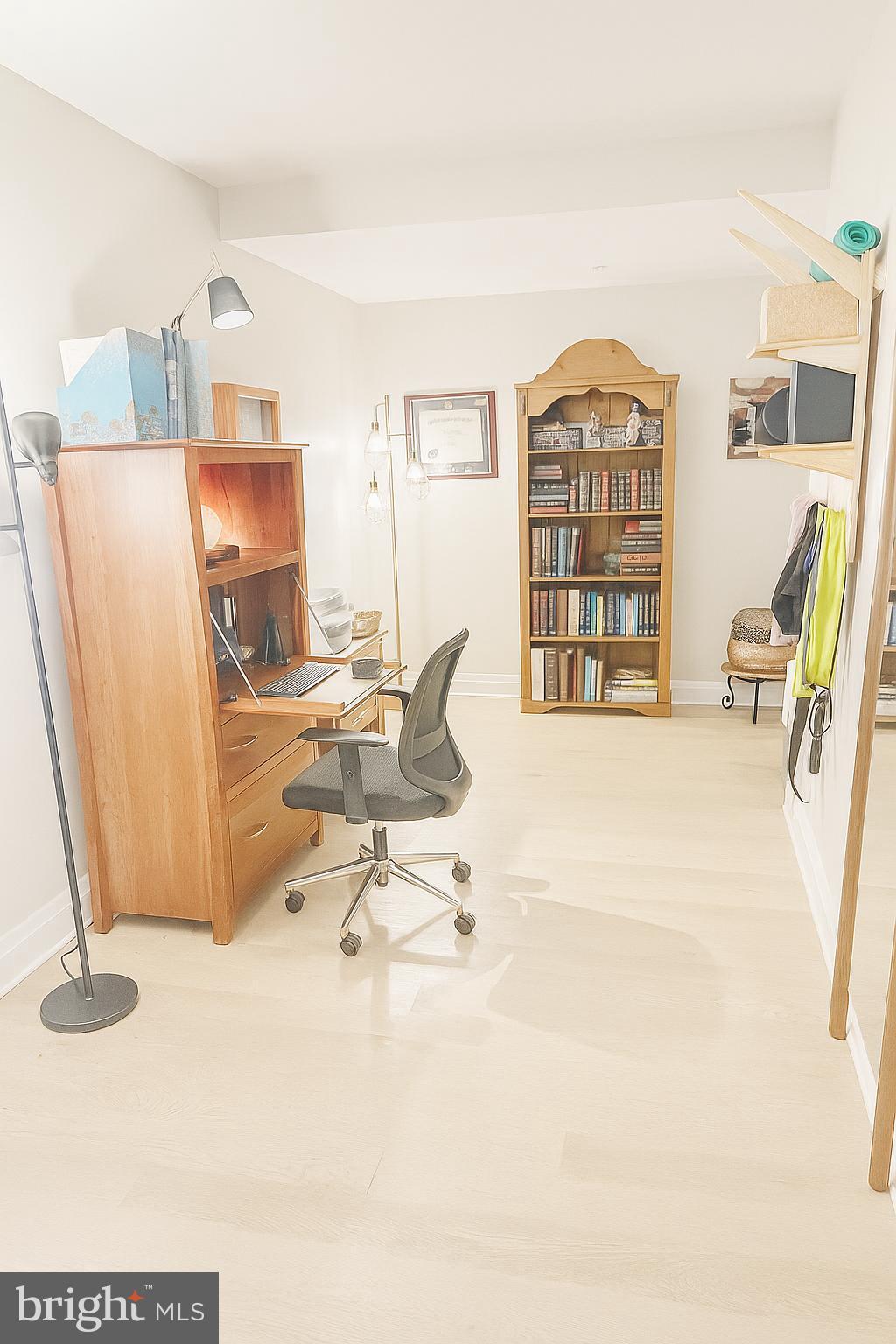 OLD TOWN ALEXANDRIA - Residential