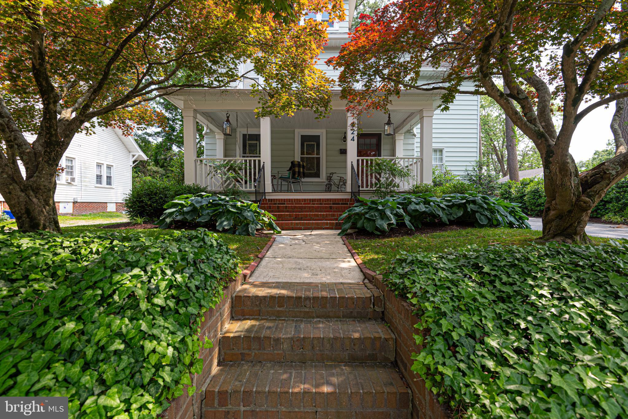 424 W COLLEGE AVENUE