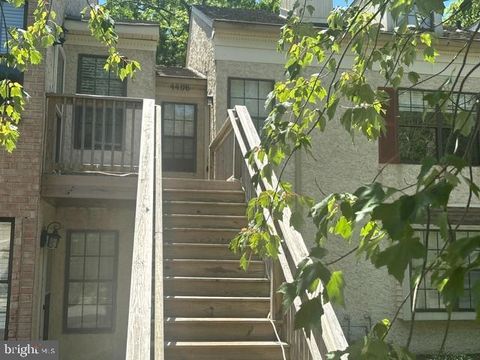 Townhouse For Sale - 4406 Yorktown Place<br/> MAYS LANDING, NJ 08330