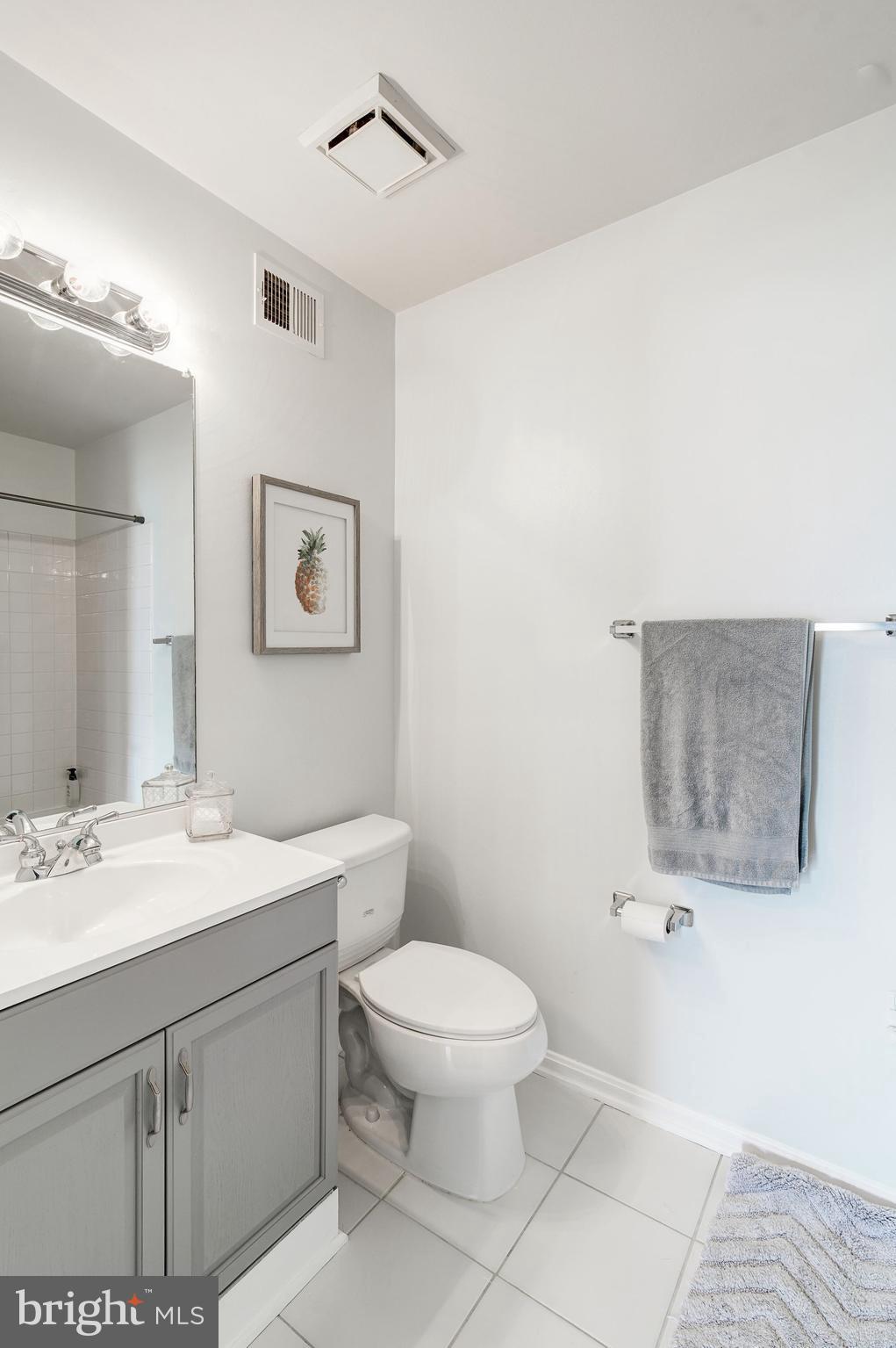 CENTRE RIDGE LAND BAY - Residential