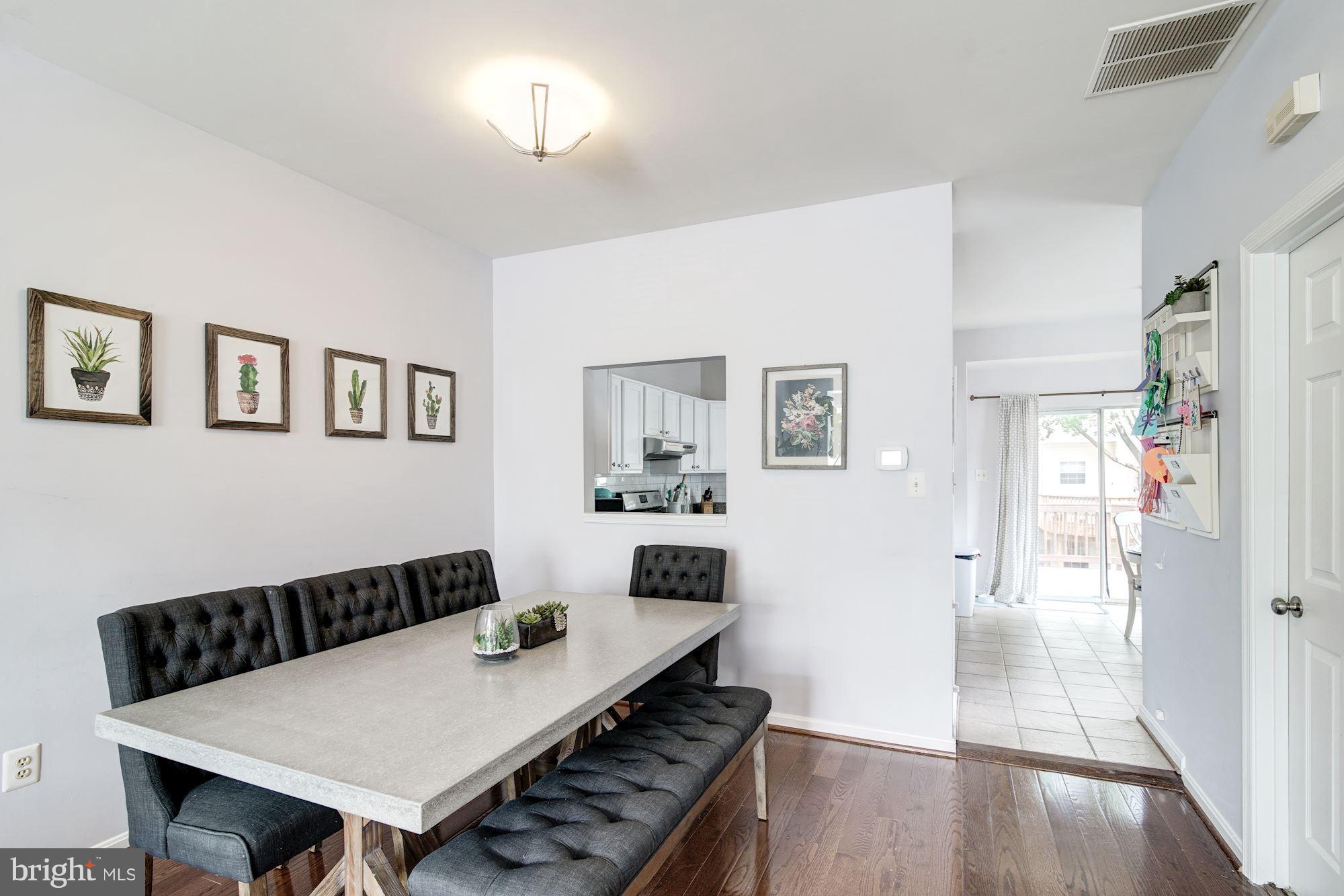 CENTRE RIDGE LAND BAY - Residential