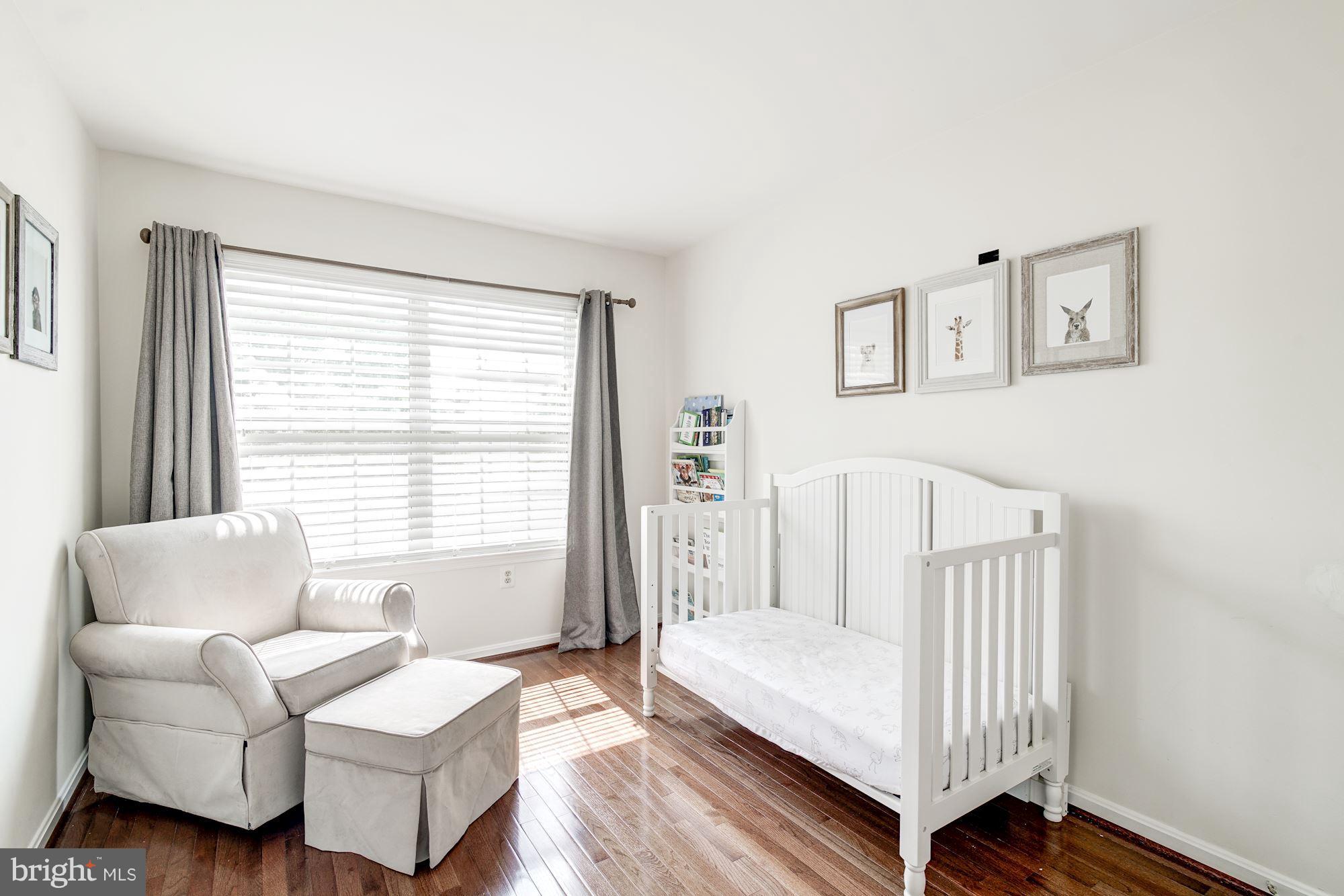 CENTRE RIDGE LAND BAY - Residential