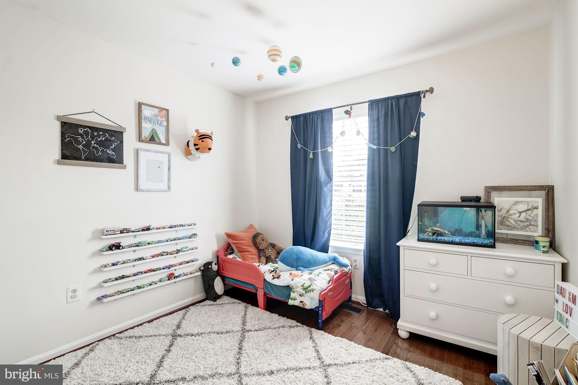 CENTRE RIDGE LAND BAY - Residential