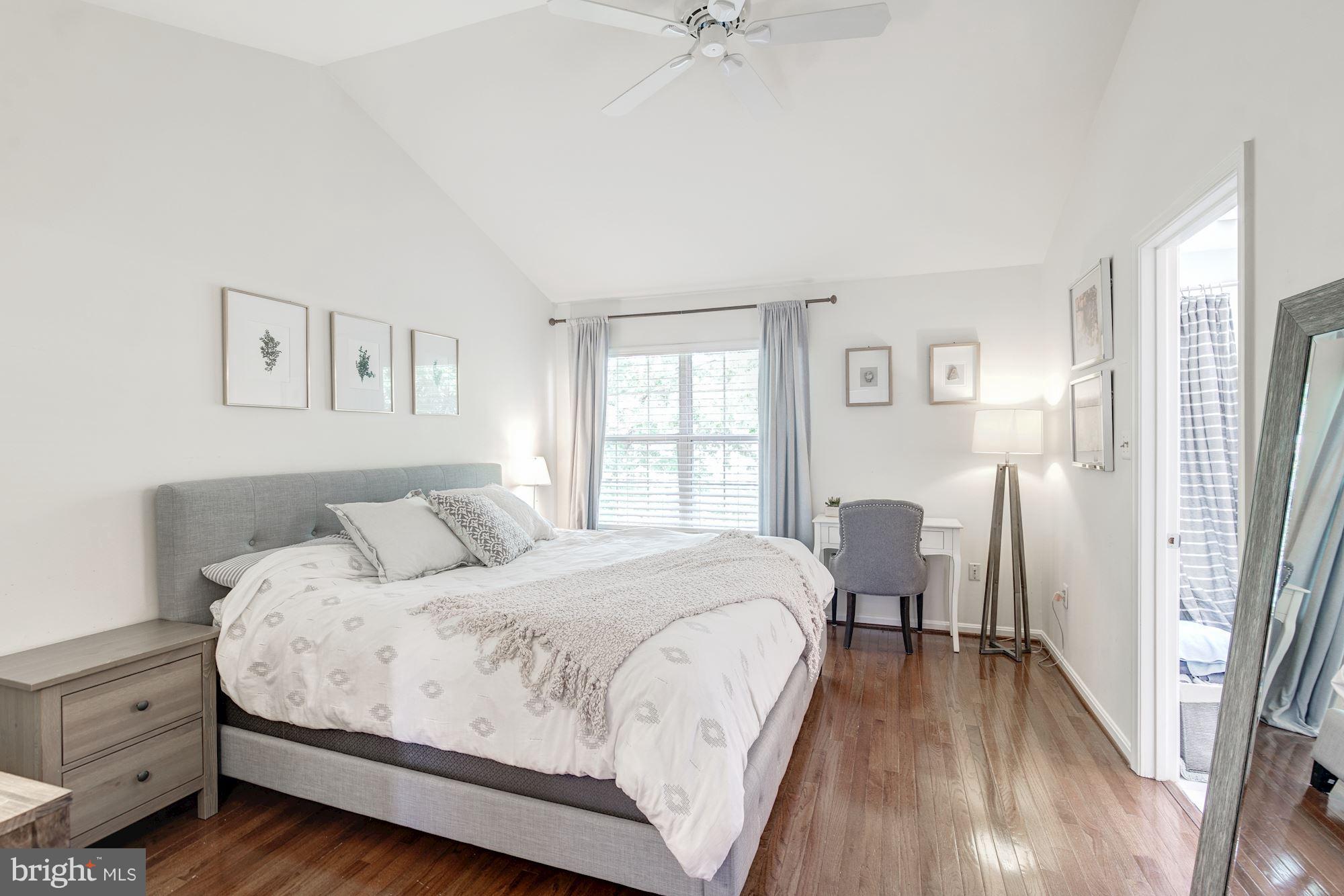 CENTRE RIDGE LAND BAY - Residential