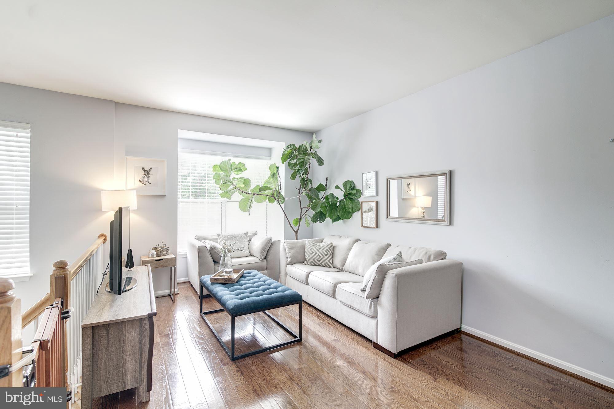 CENTRE RIDGE LAND BAY - Residential