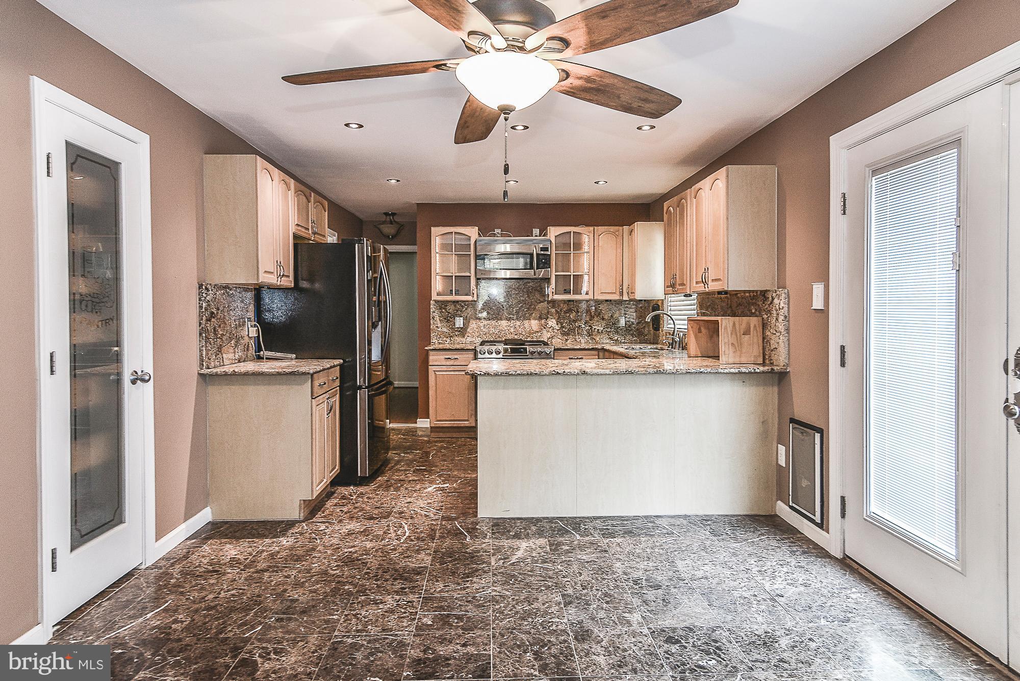 HAYFIELD FARM - Residential