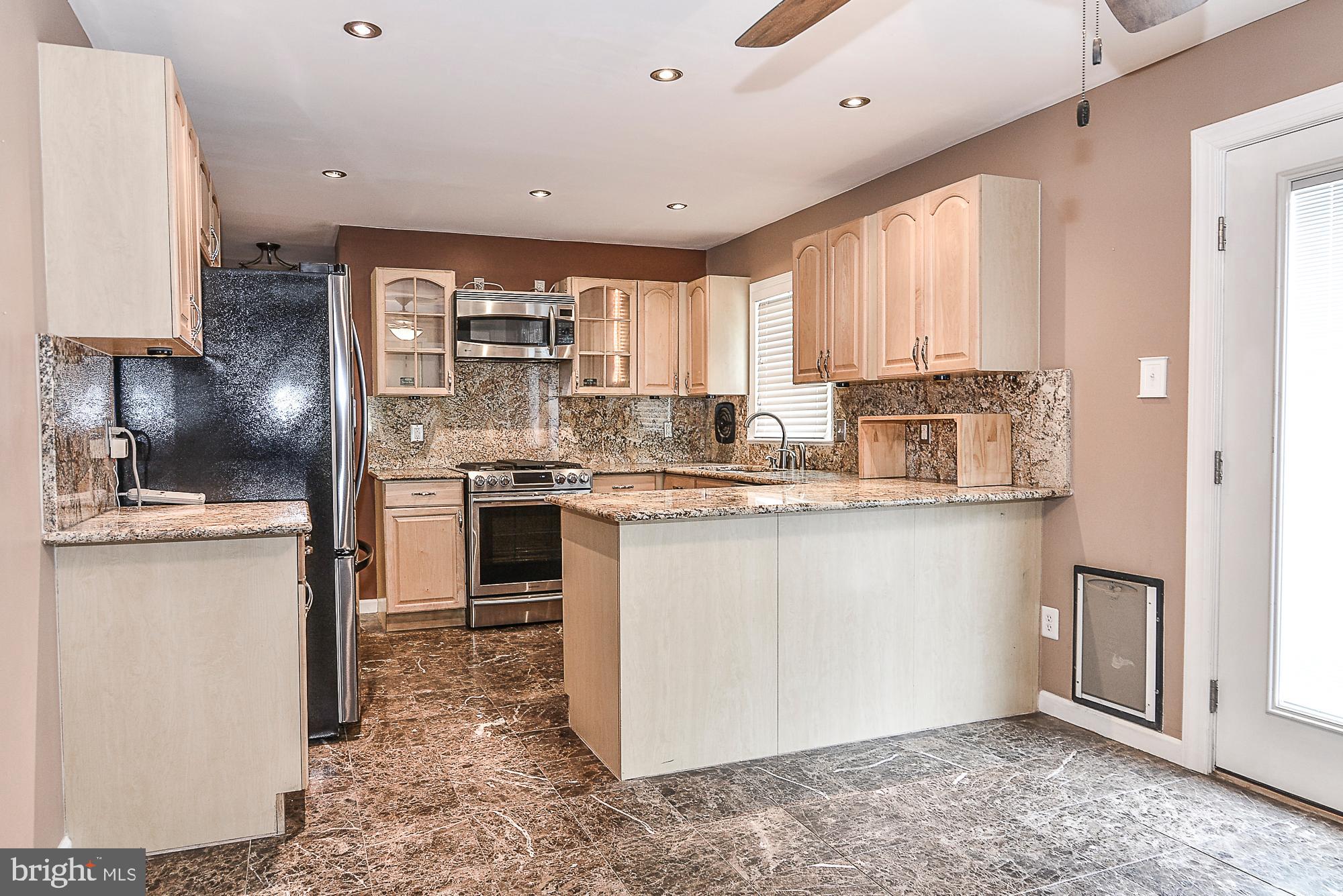 HAYFIELD FARM - Residential