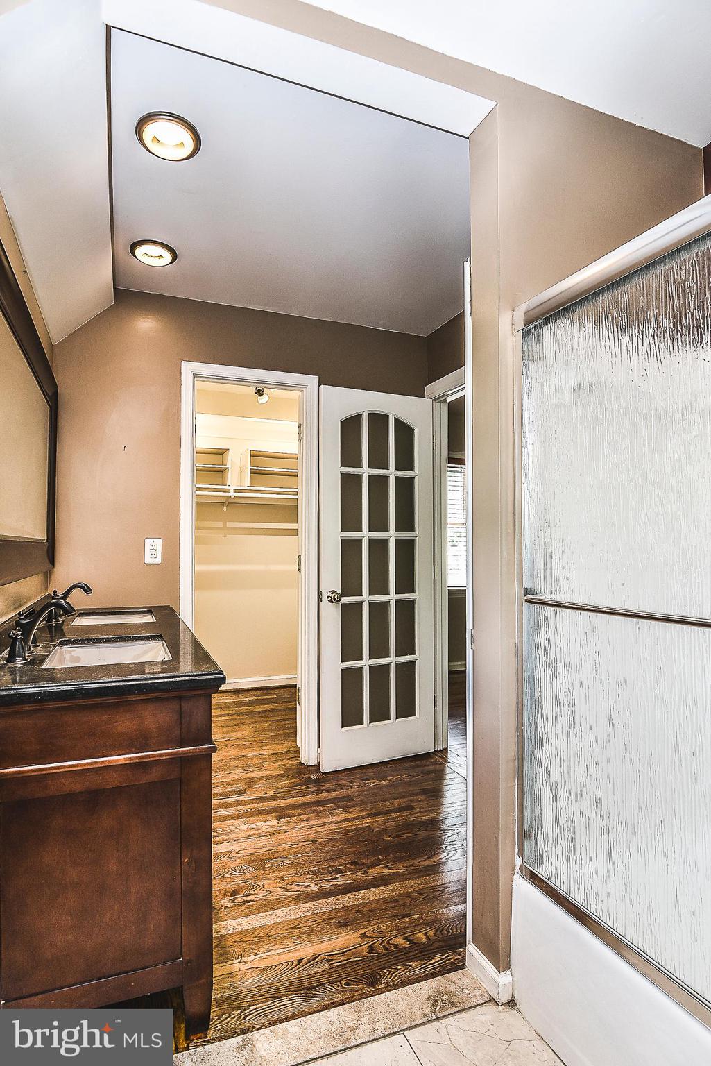 HAYFIELD FARM - Residential