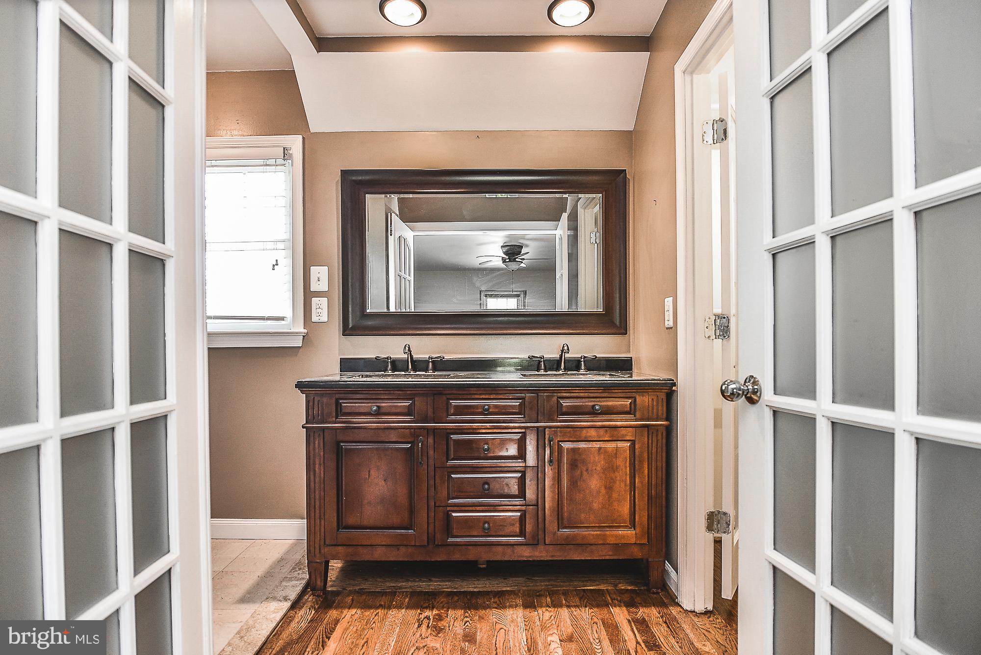 HAYFIELD FARM - Residential