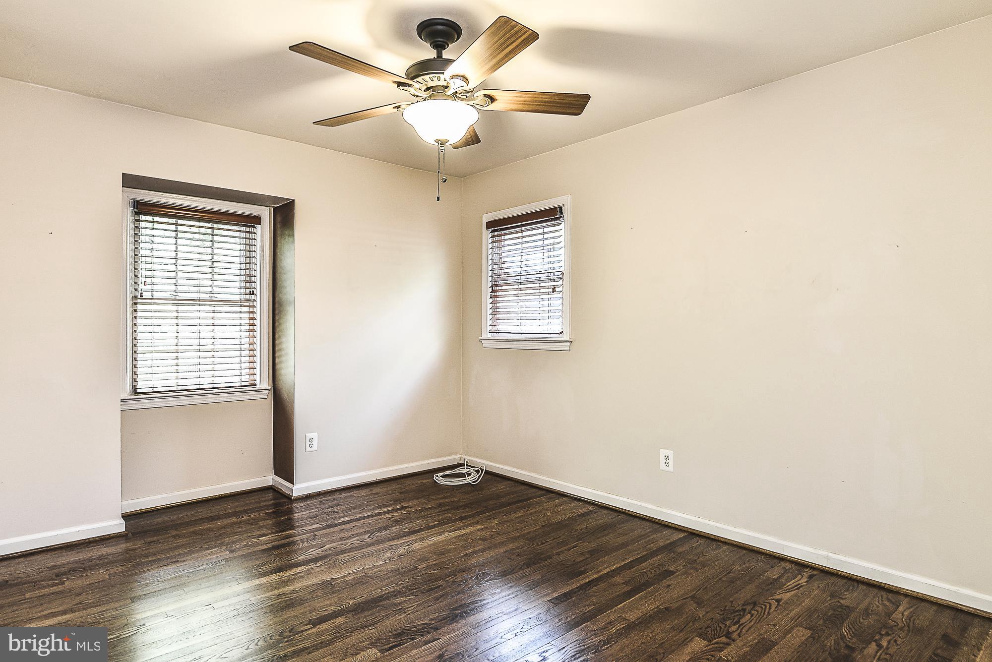 HAYFIELD FARM - Residential