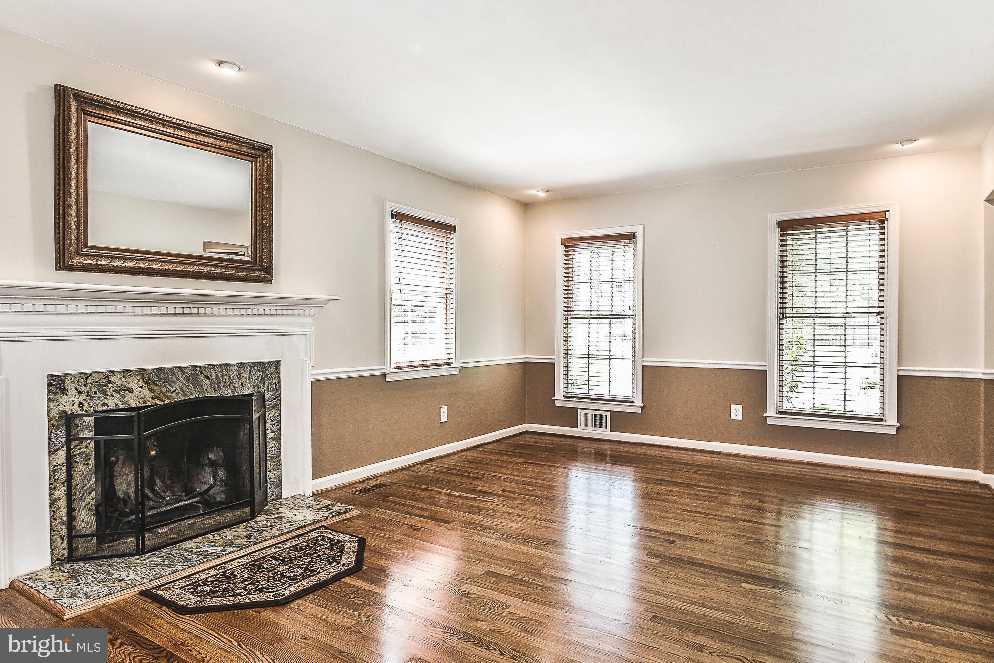 HAYFIELD FARM - Residential