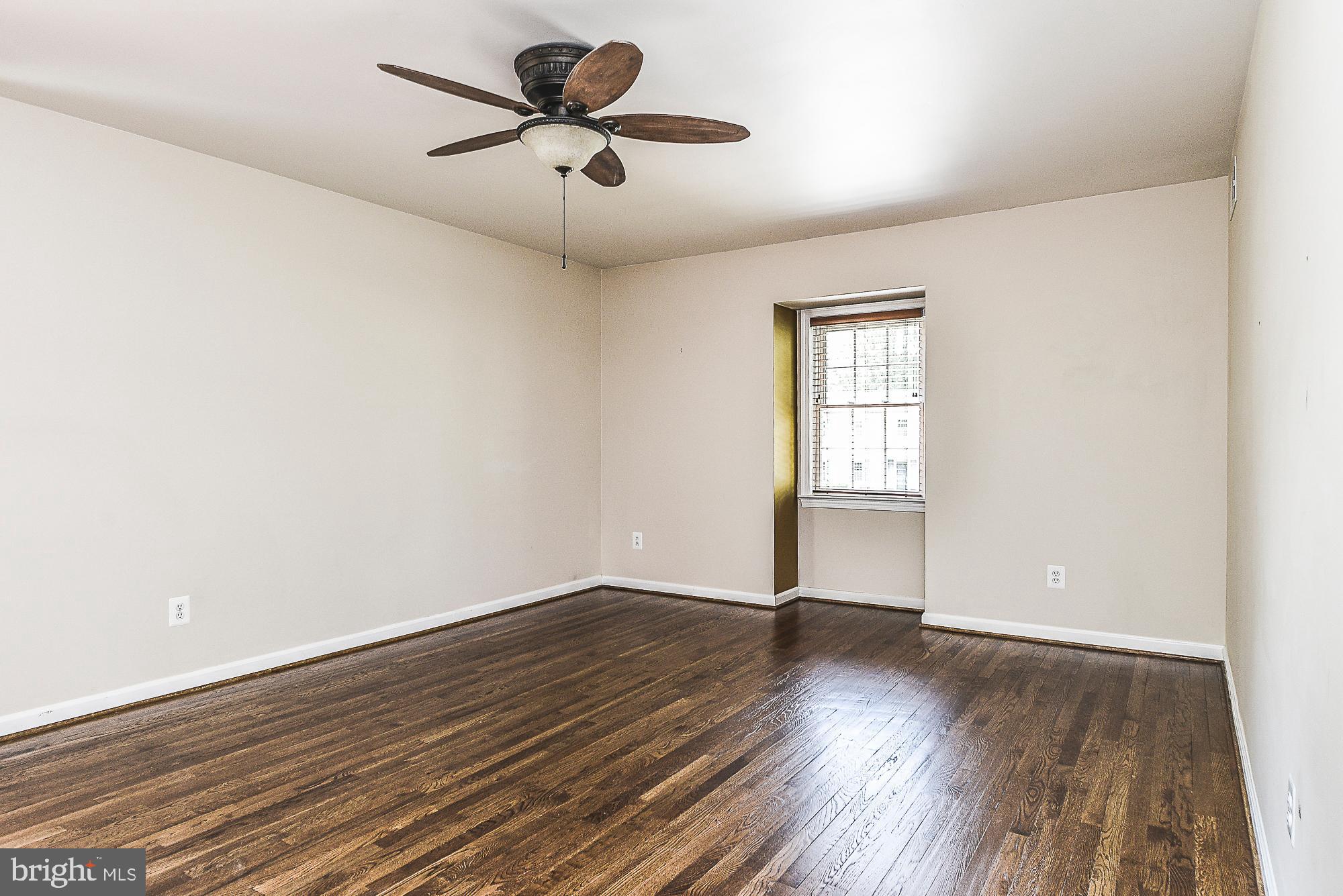 HAYFIELD FARM - Residential