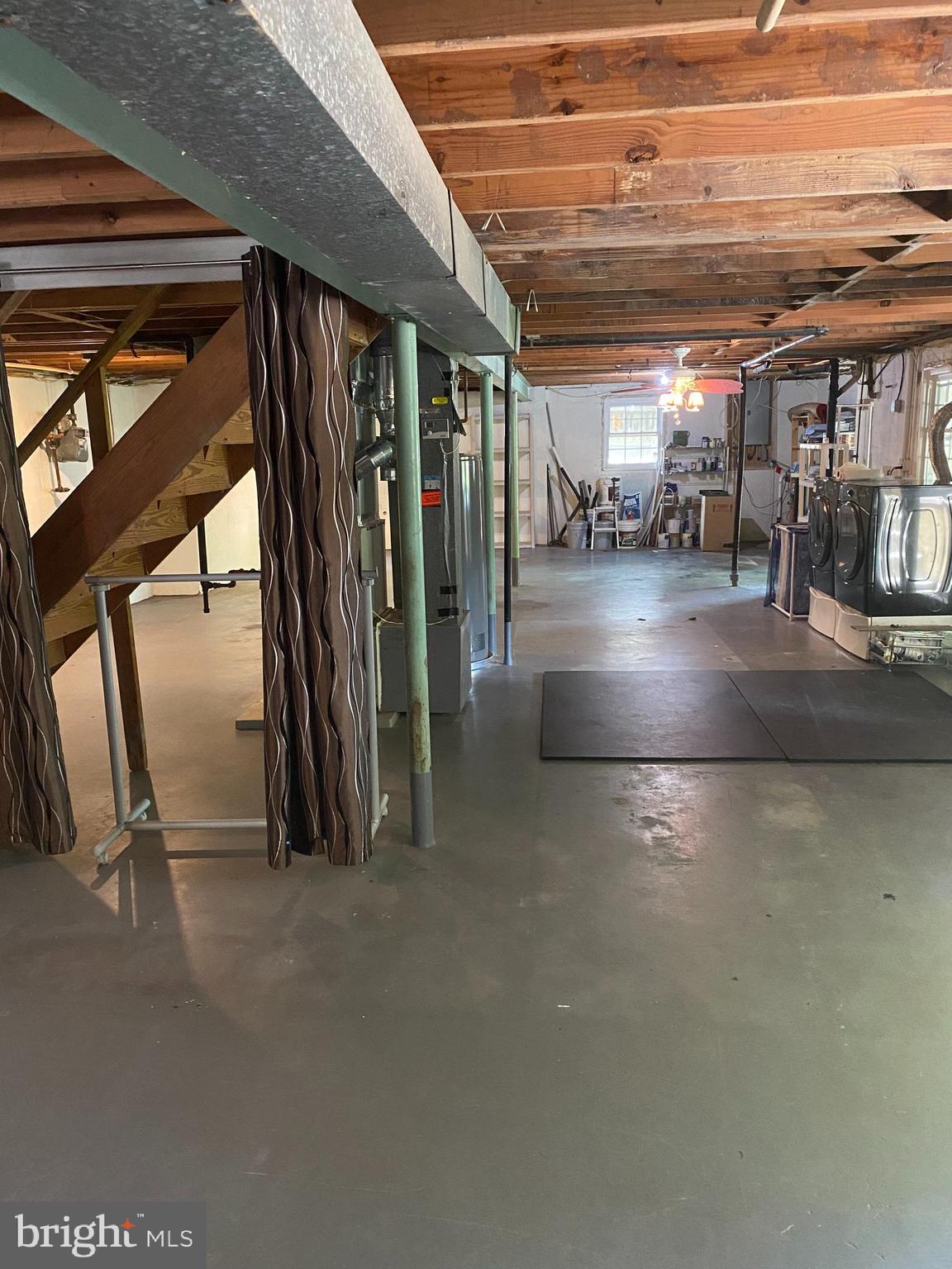 HAYFIELD FARM - Residential