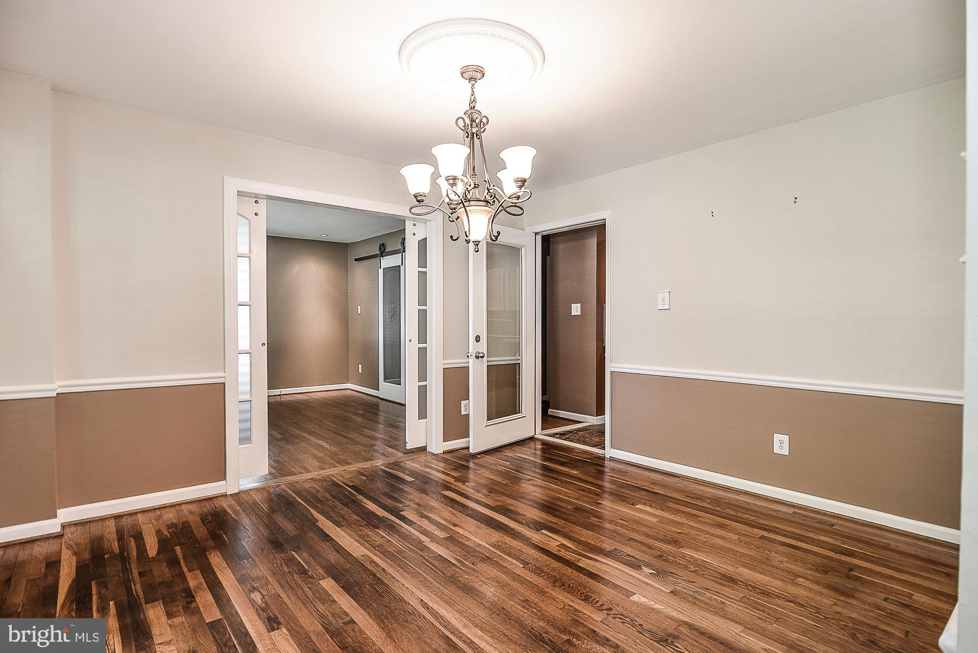 HAYFIELD FARM - Residential