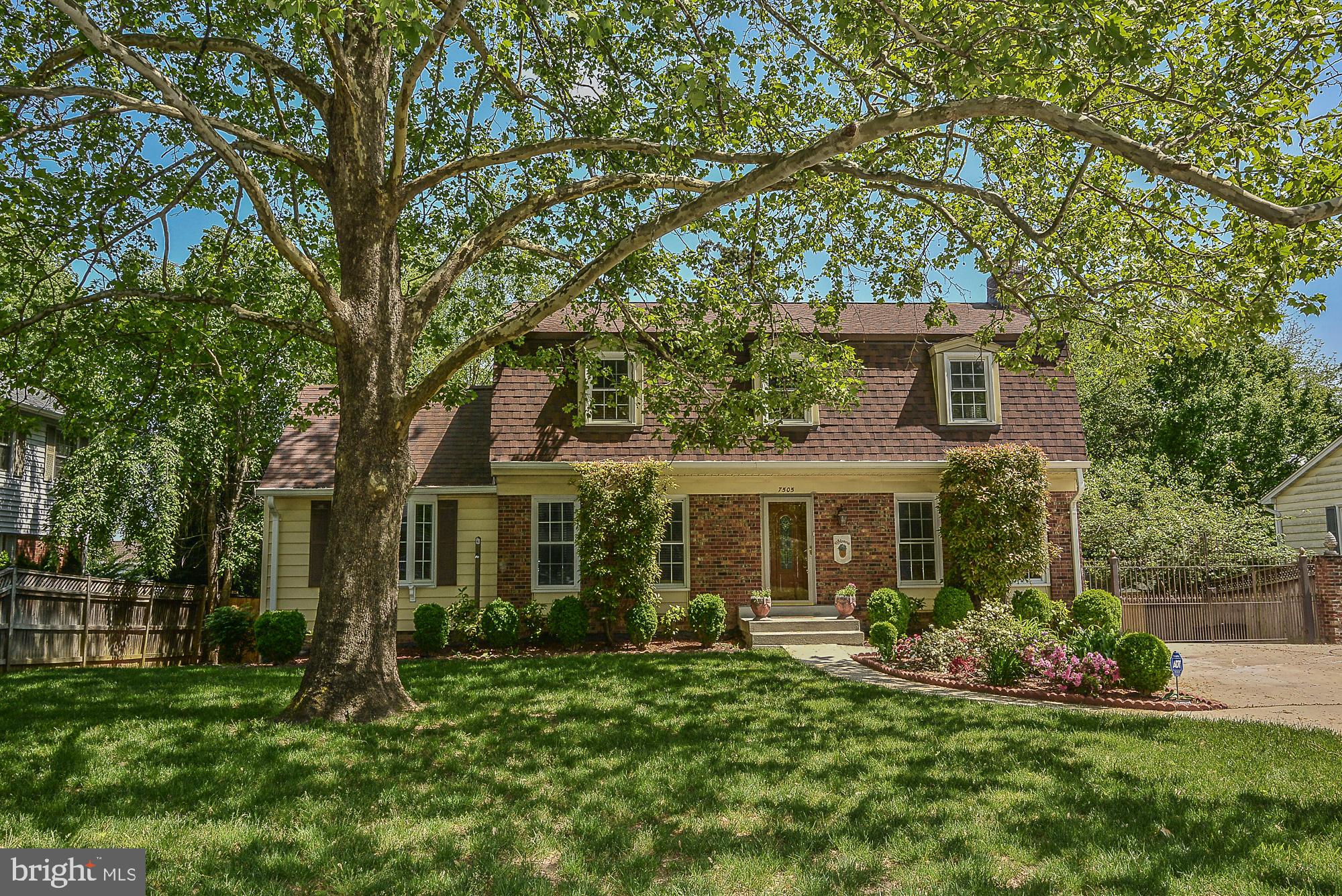 HAYFIELD FARM - Residential