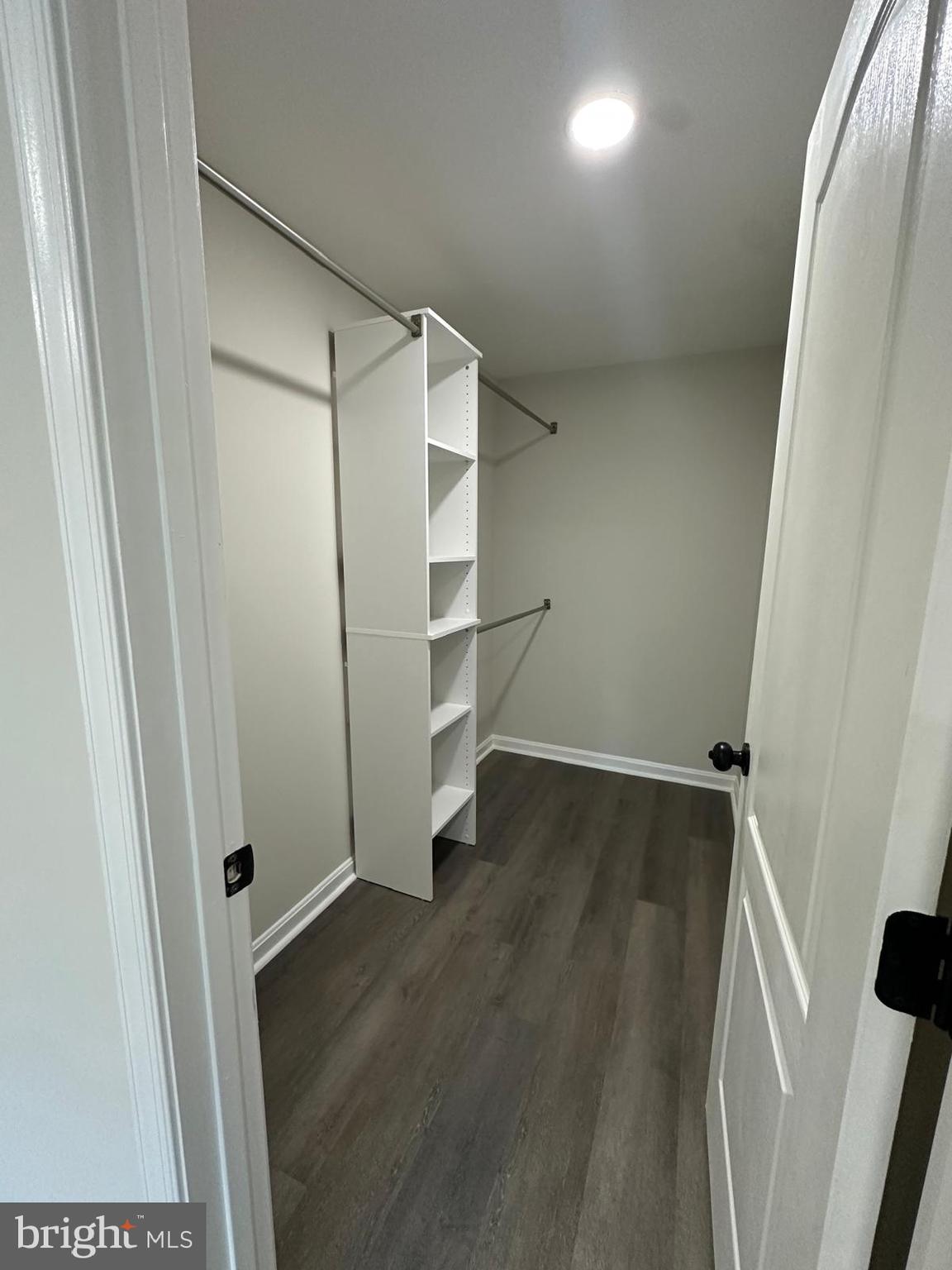 ASHBURN VILLAGE - Residential