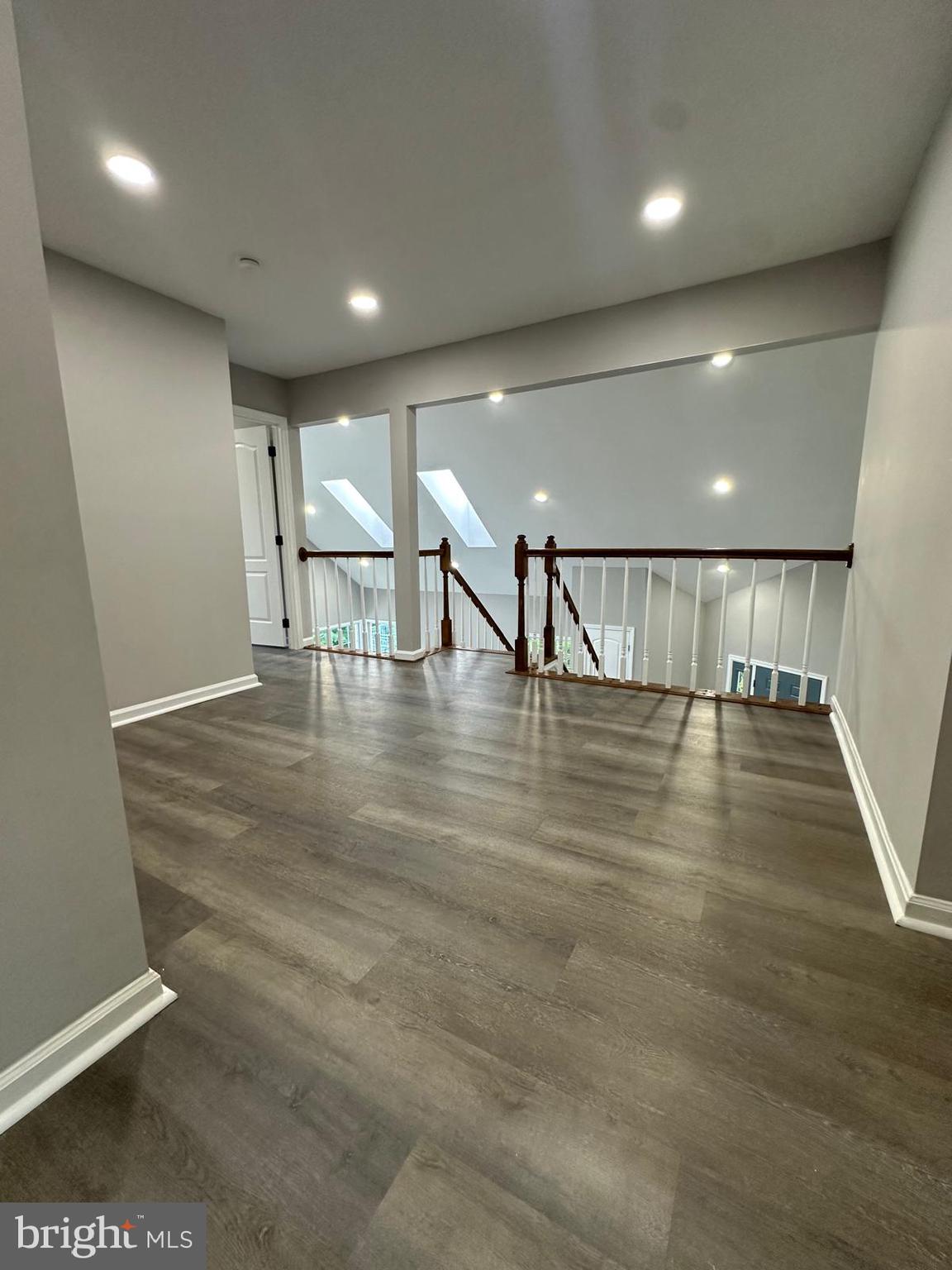 ASHBURN VILLAGE - Residential