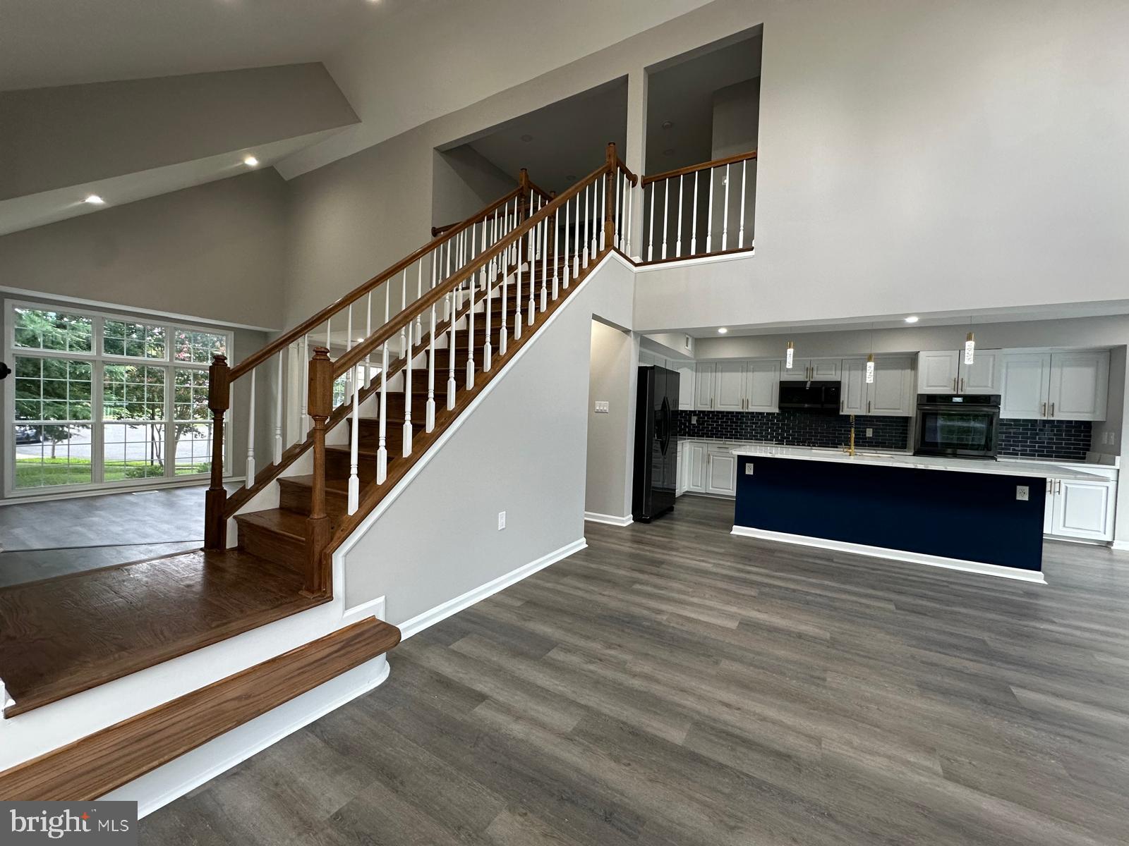 ASHBURN VILLAGE - Residential