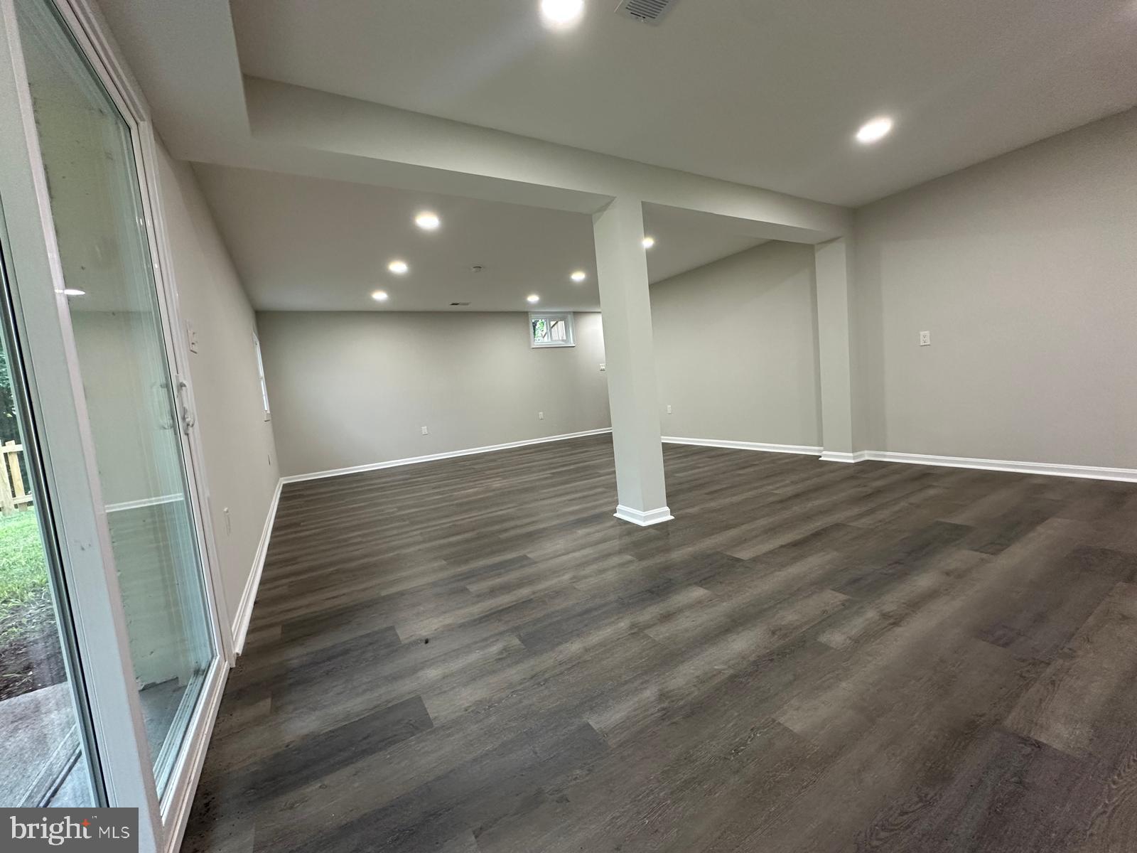 ASHBURN VILLAGE - Residential