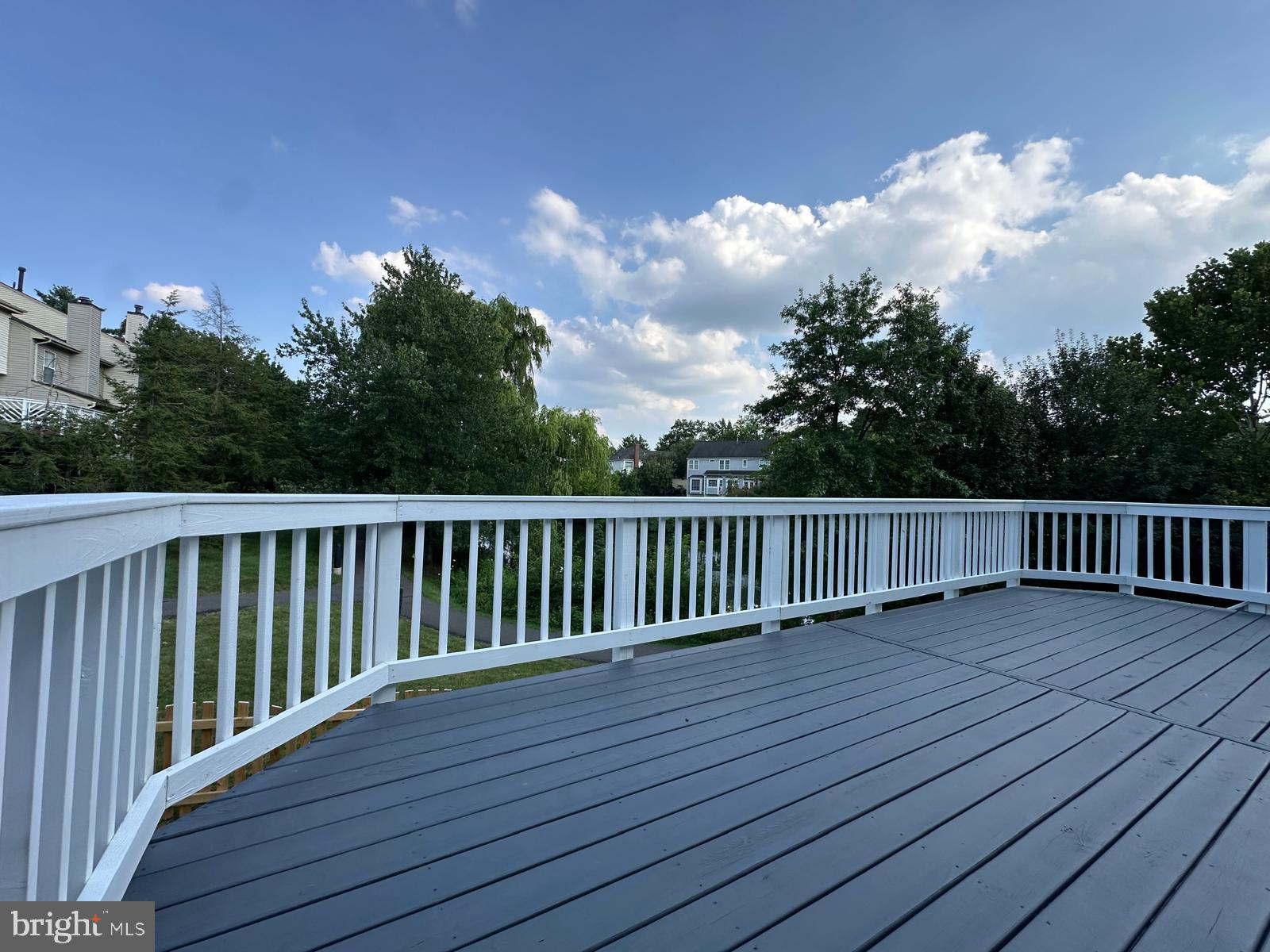 ASHBURN VILLAGE - Residential