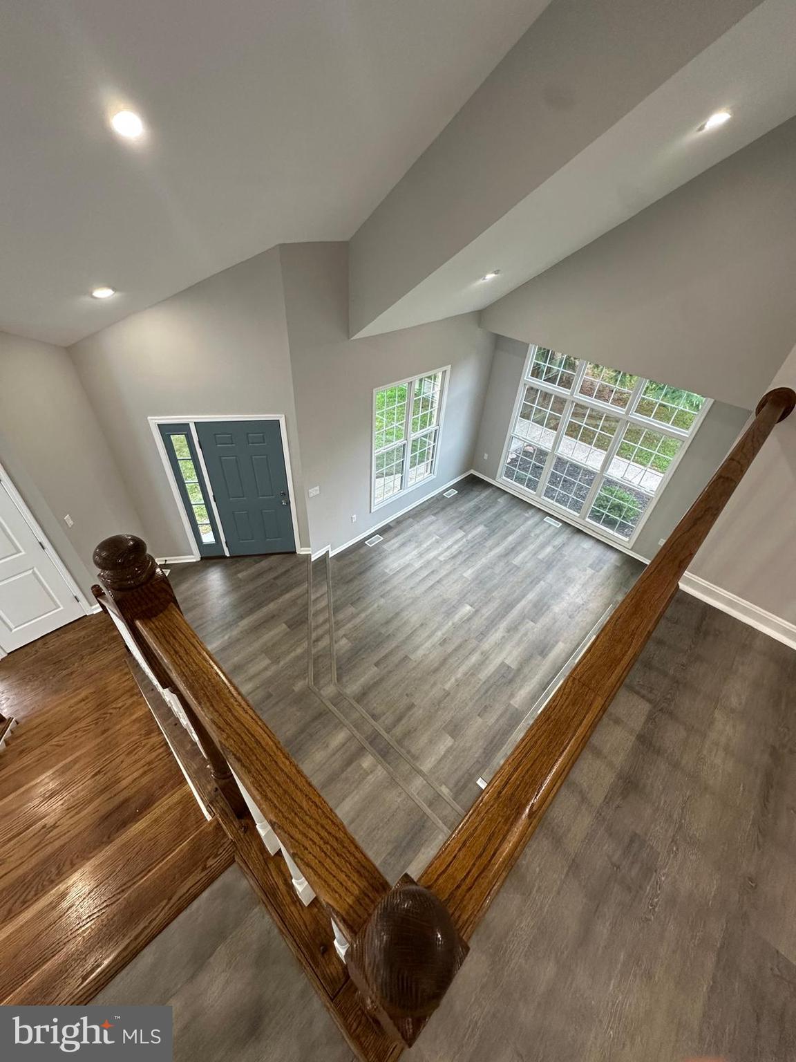 ASHBURN VILLAGE - Residential