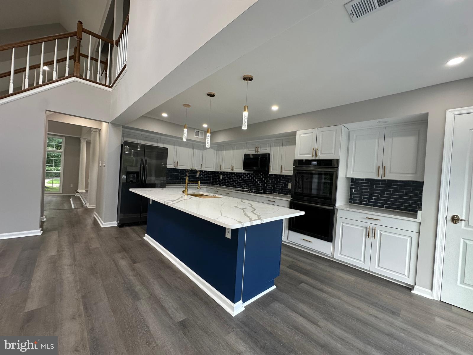 ASHBURN VILLAGE - Residential