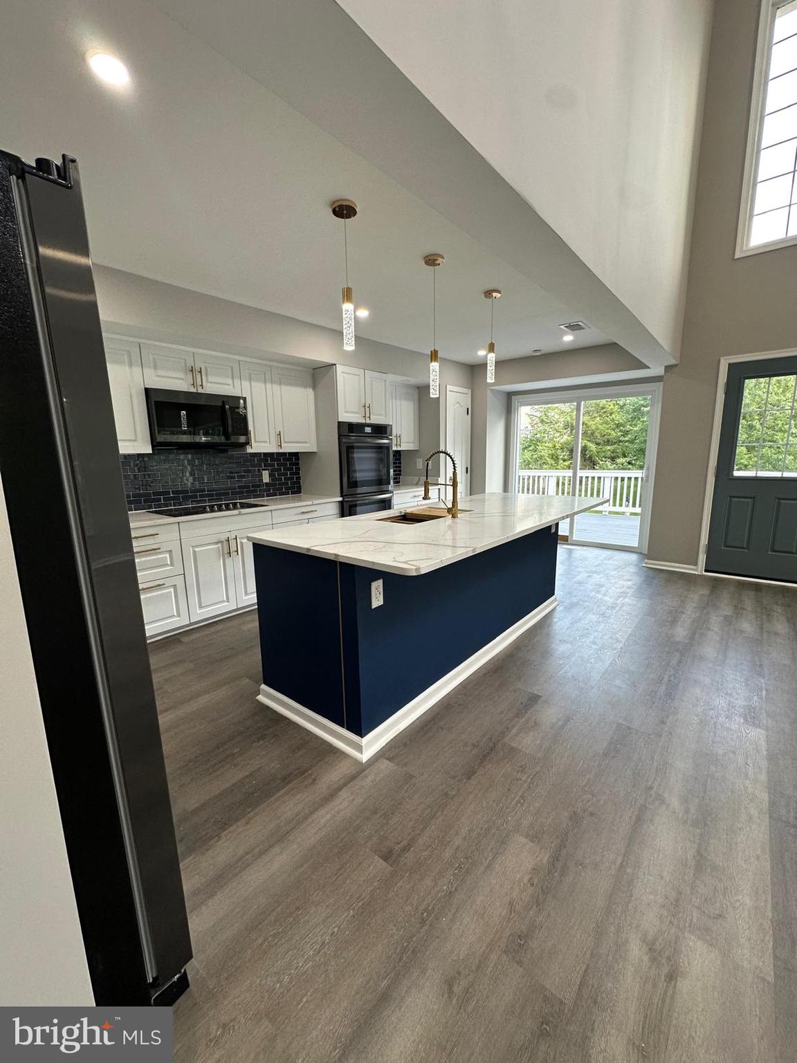 ASHBURN VILLAGE - Residential