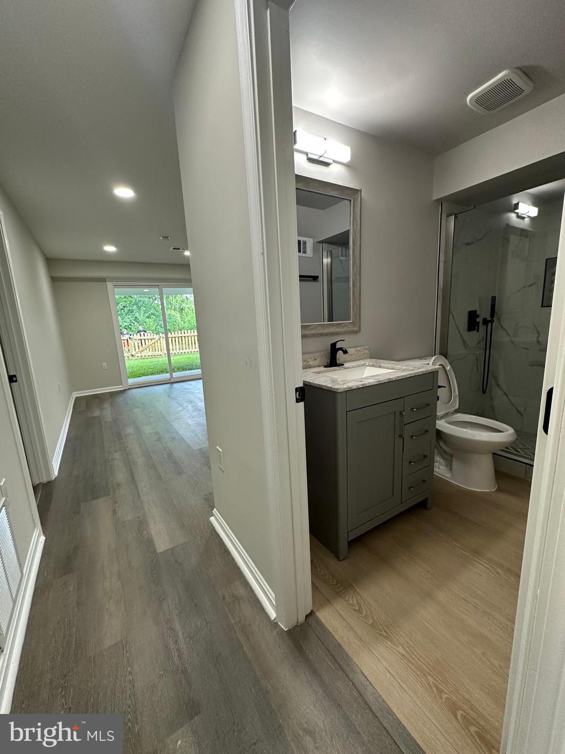 ASHBURN VILLAGE - Residential