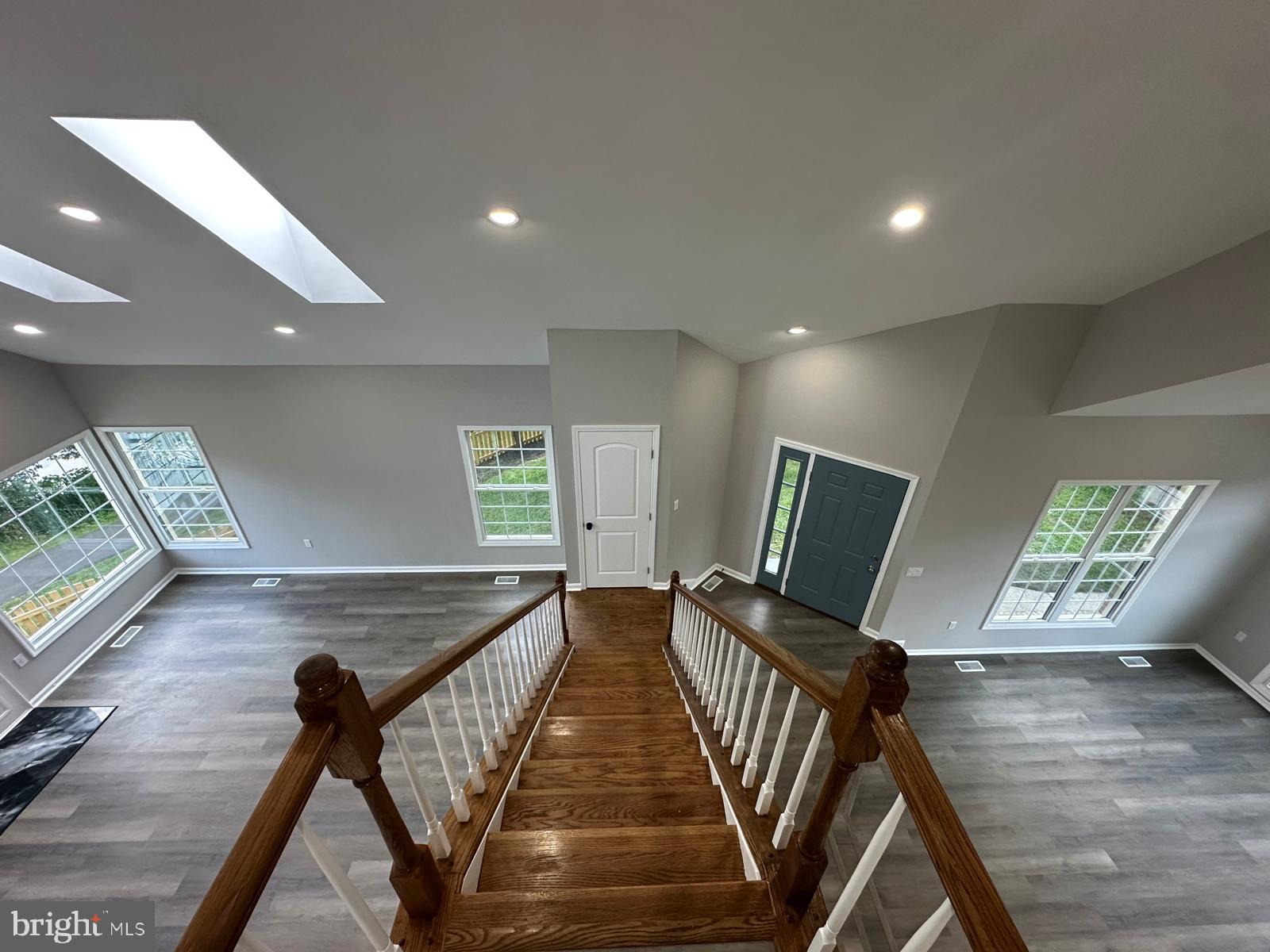 ASHBURN VILLAGE - Residential