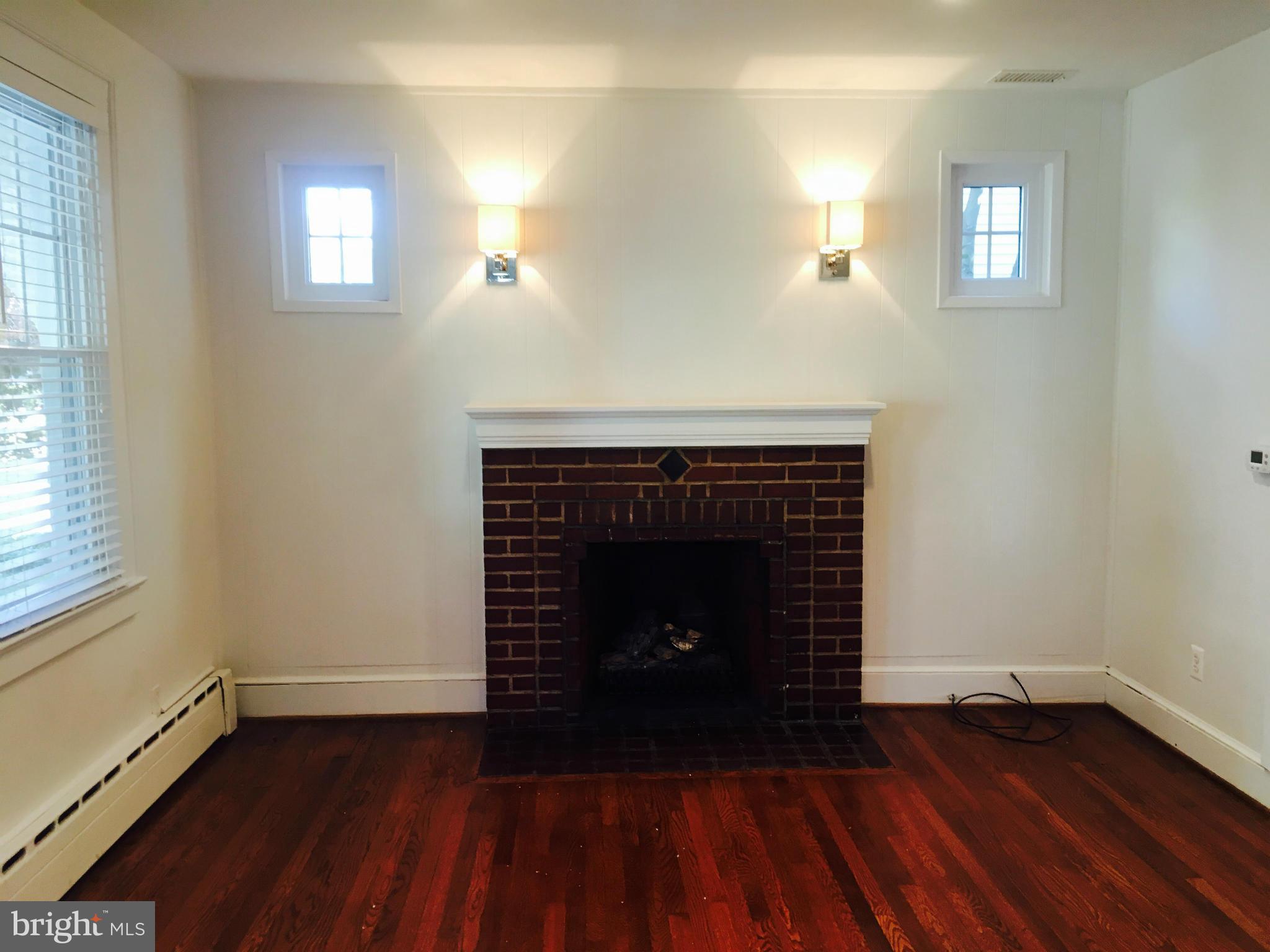 TEMPLE PARK - Residential Lease