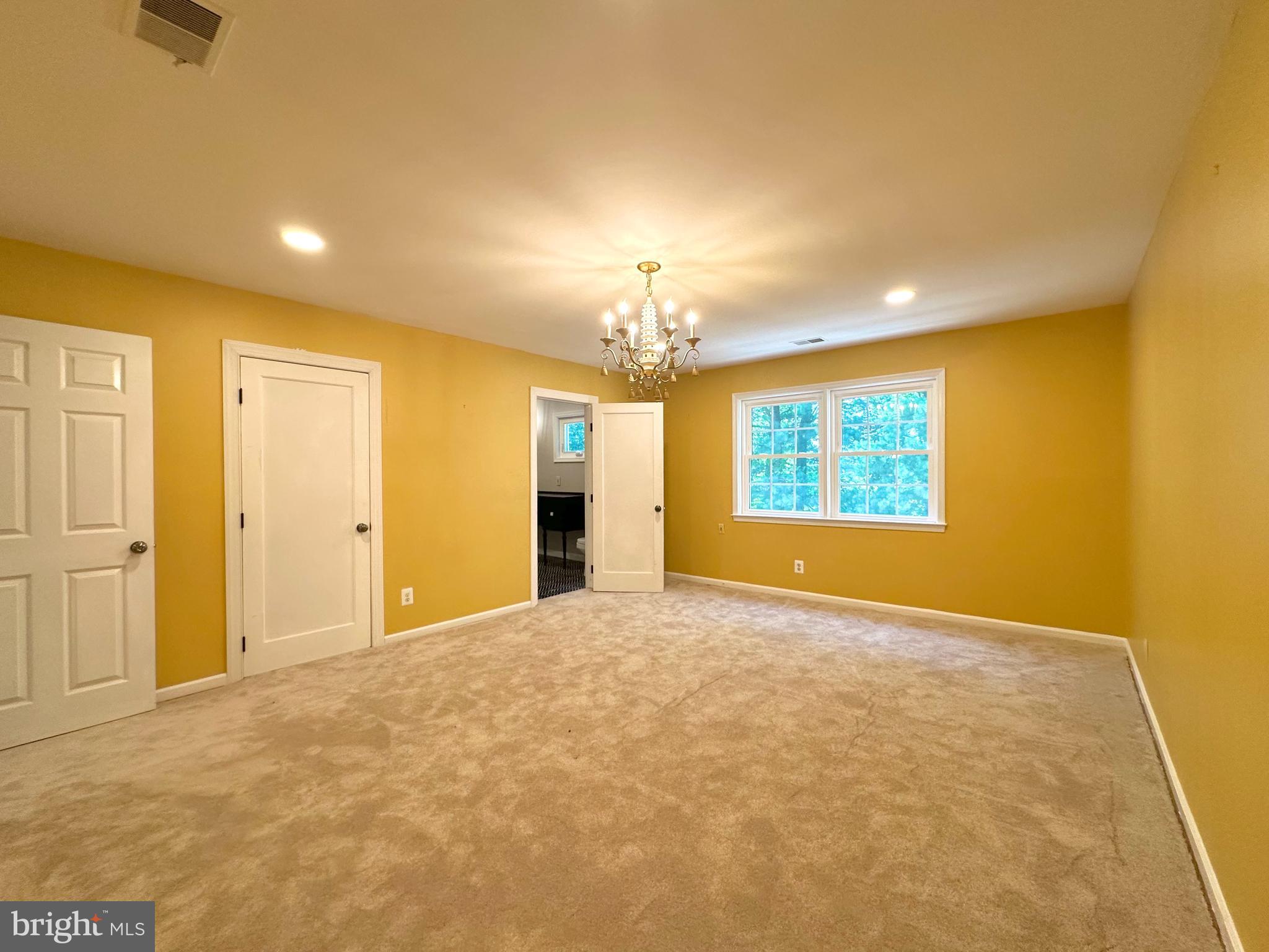 LANDMARK MEWS - Residential Lease